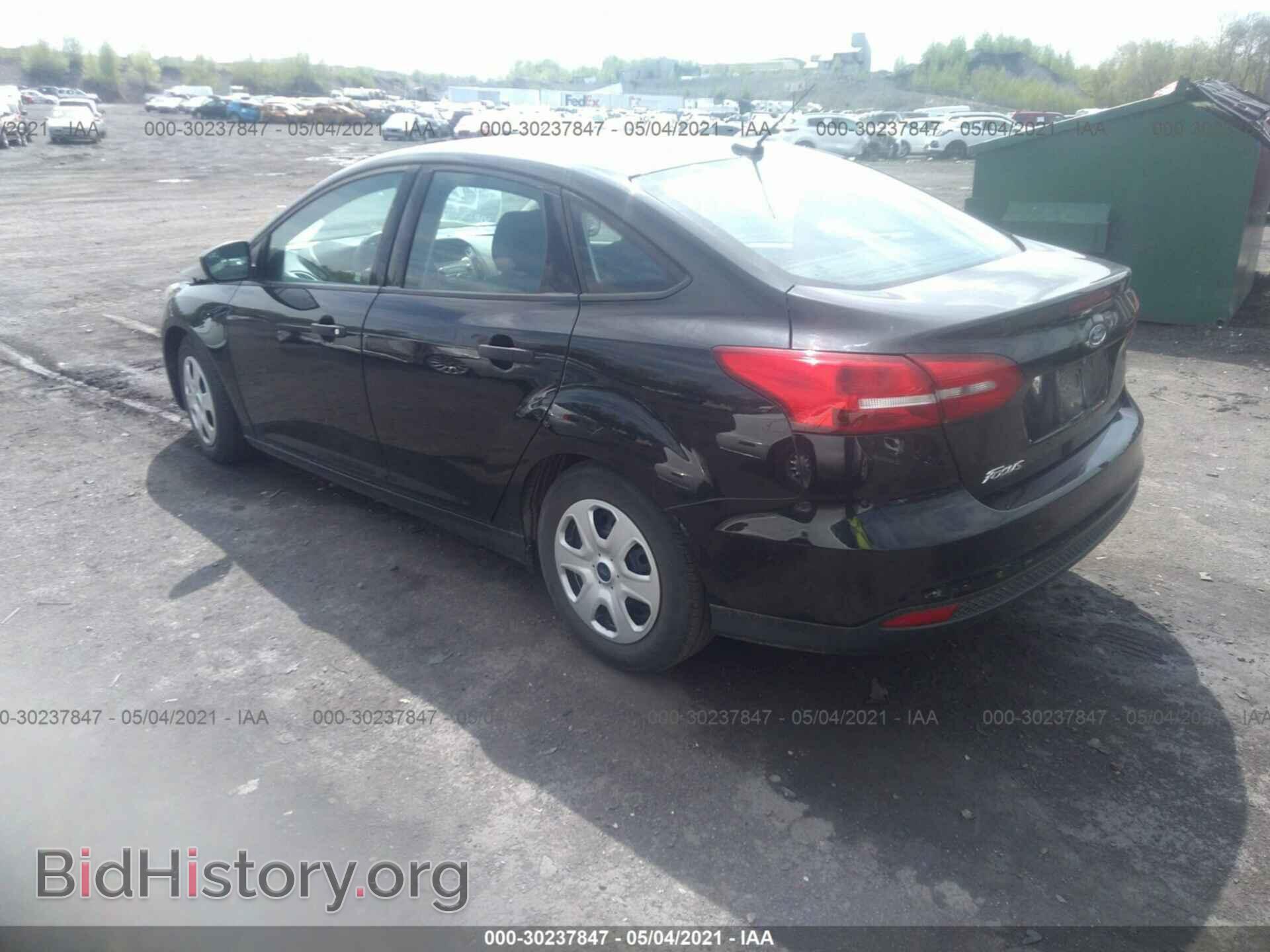2016 FORD FOCUS - VIN: 1FADP3E26GL385944 - Фото 3
