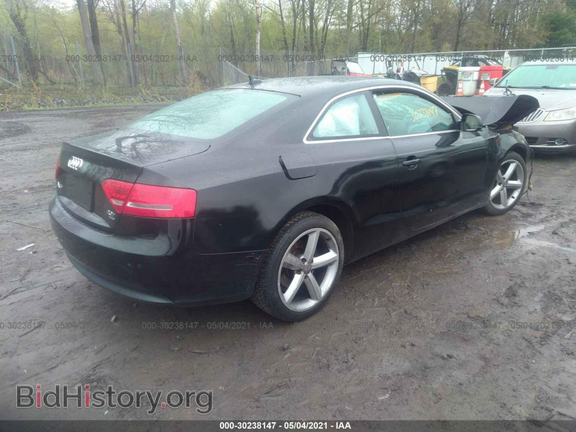 2010 AUDI A5 - VIN: WAULFAFR1AA074267 - Фото 4