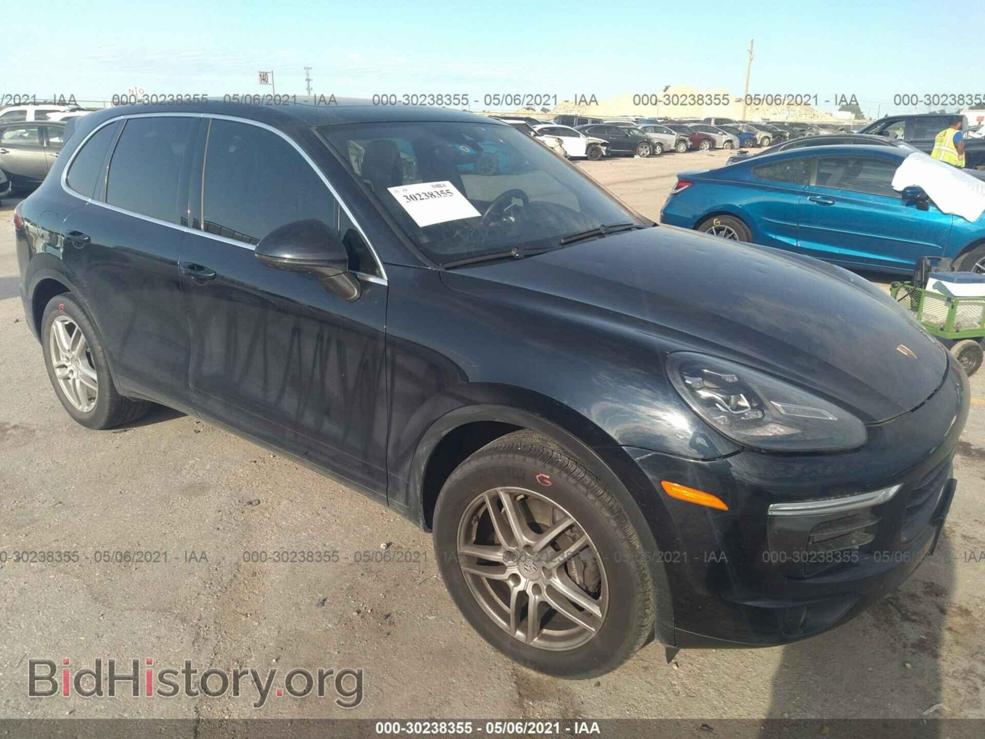 Photo WP1AA2A29GLA02379 - PORSCHE CAYENNE 2016