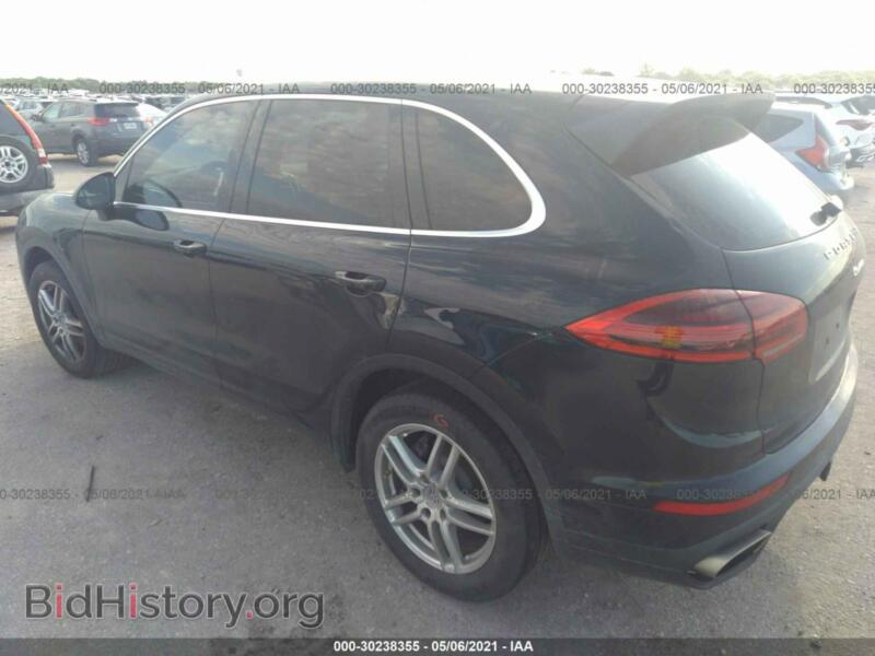 2016 Porsche CAYENNE (VIN WP1AA2A29GLA02379) — фото 3 из 15