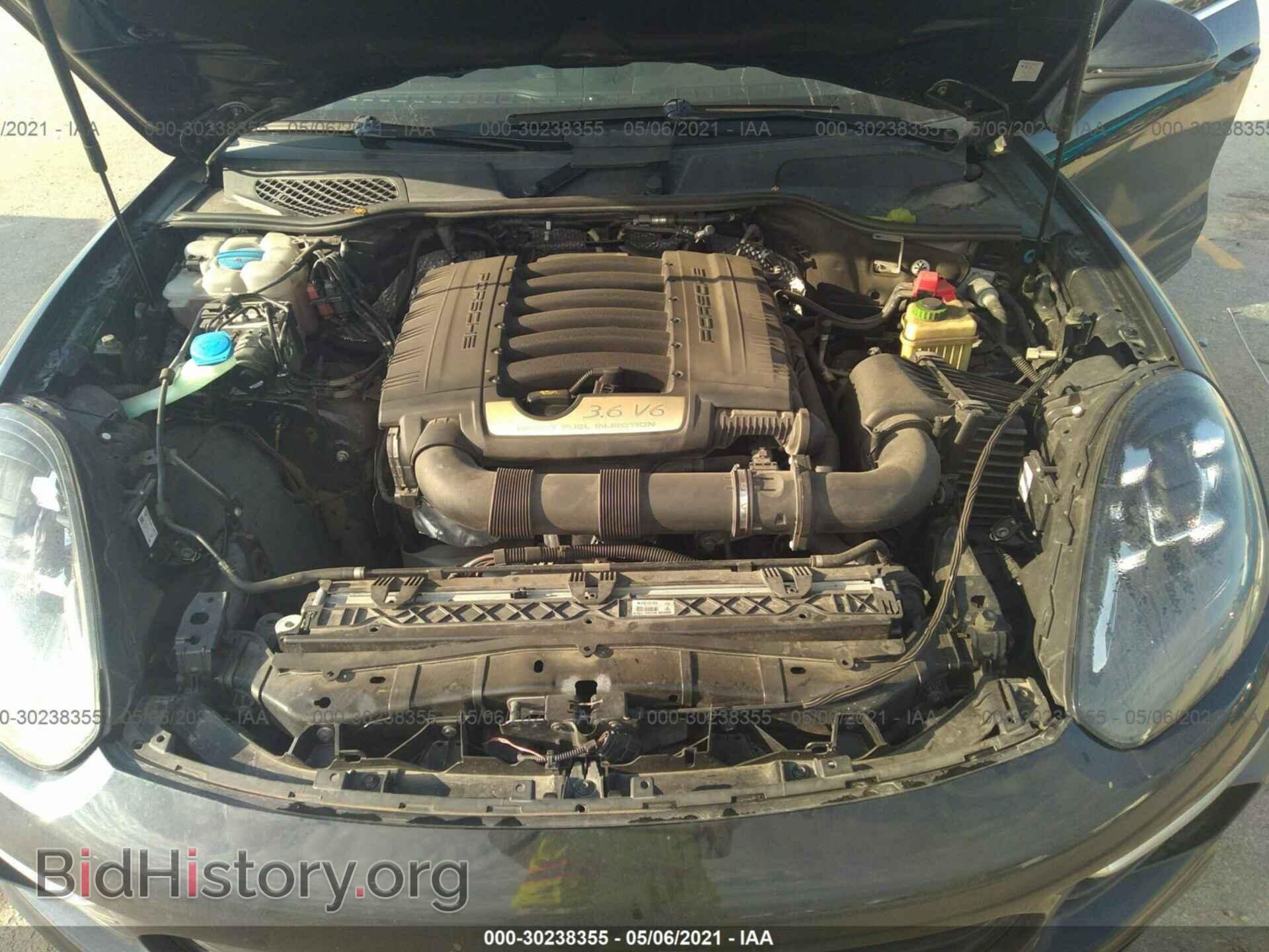 2016 PORSCHE CAYENNE - VIN: WP1AA2A29GLA02379 - Фото 10