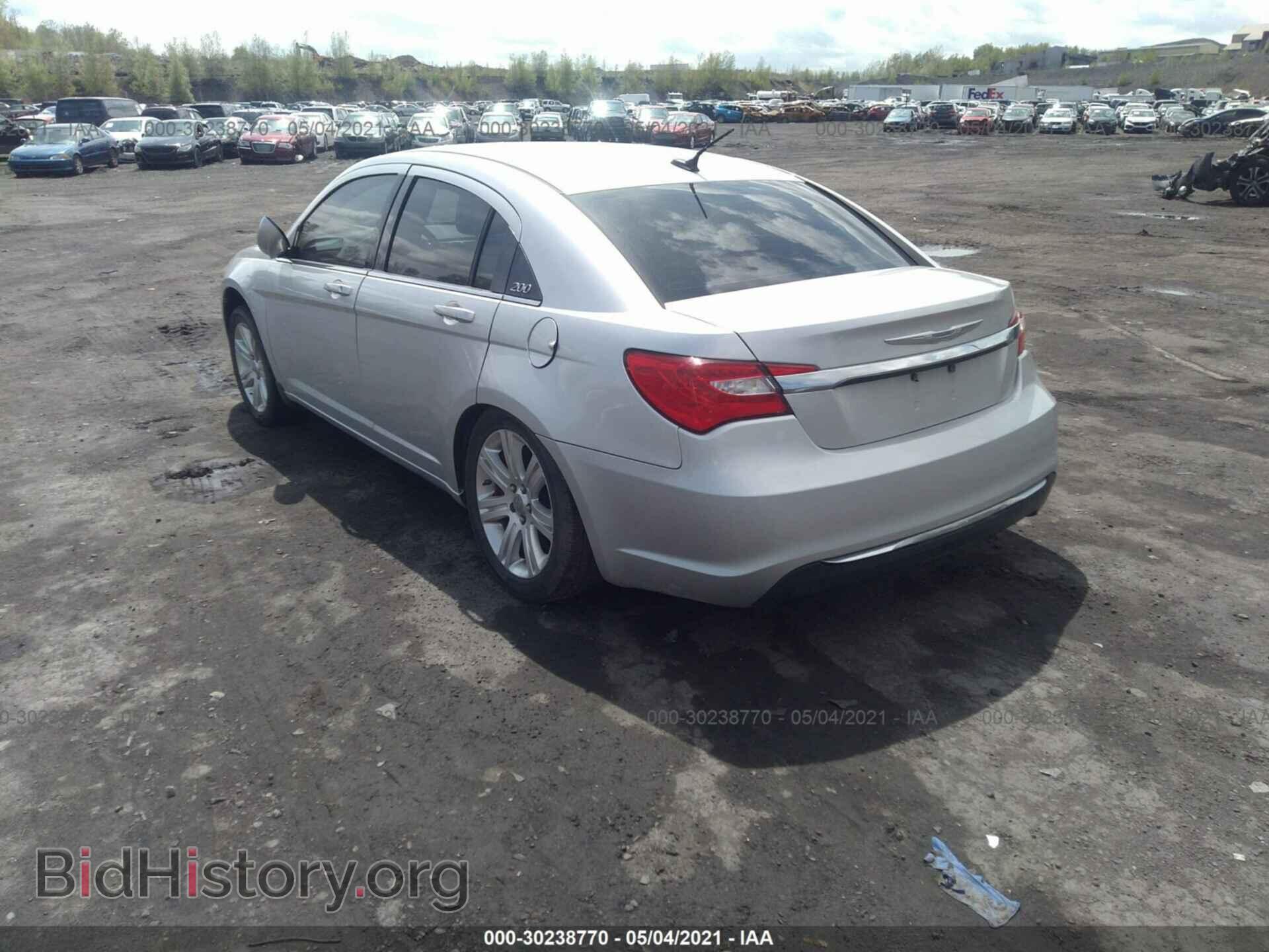 2012 CHRYSLER 200 - VIN: 1C3CCBAB0CN179846 - Фото 3