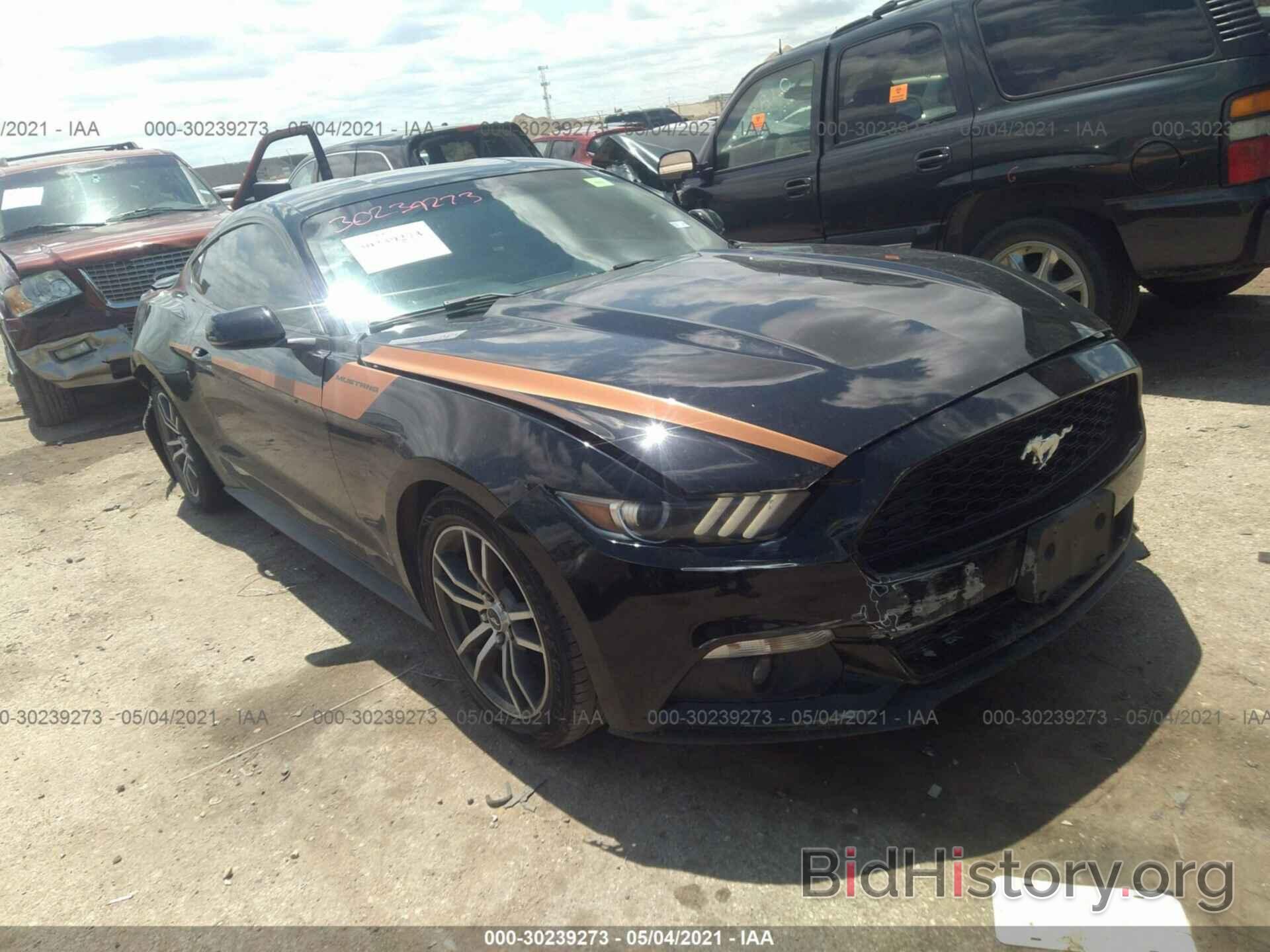 Photo 1FA6P8TH0F5385891 - FORD MUSTANG 2015