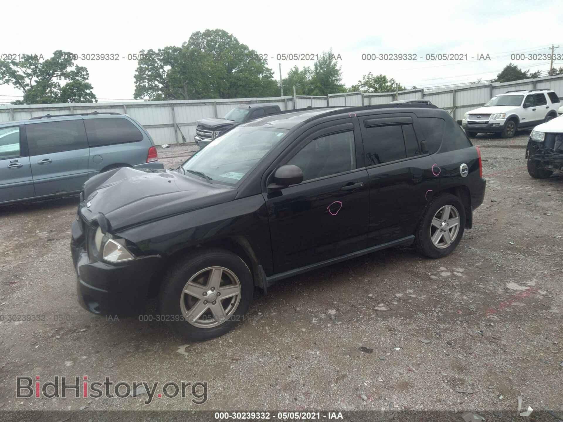 2007 JEEP COMPASS - VIN: 1J8FF47W57D584269 - Фото 2