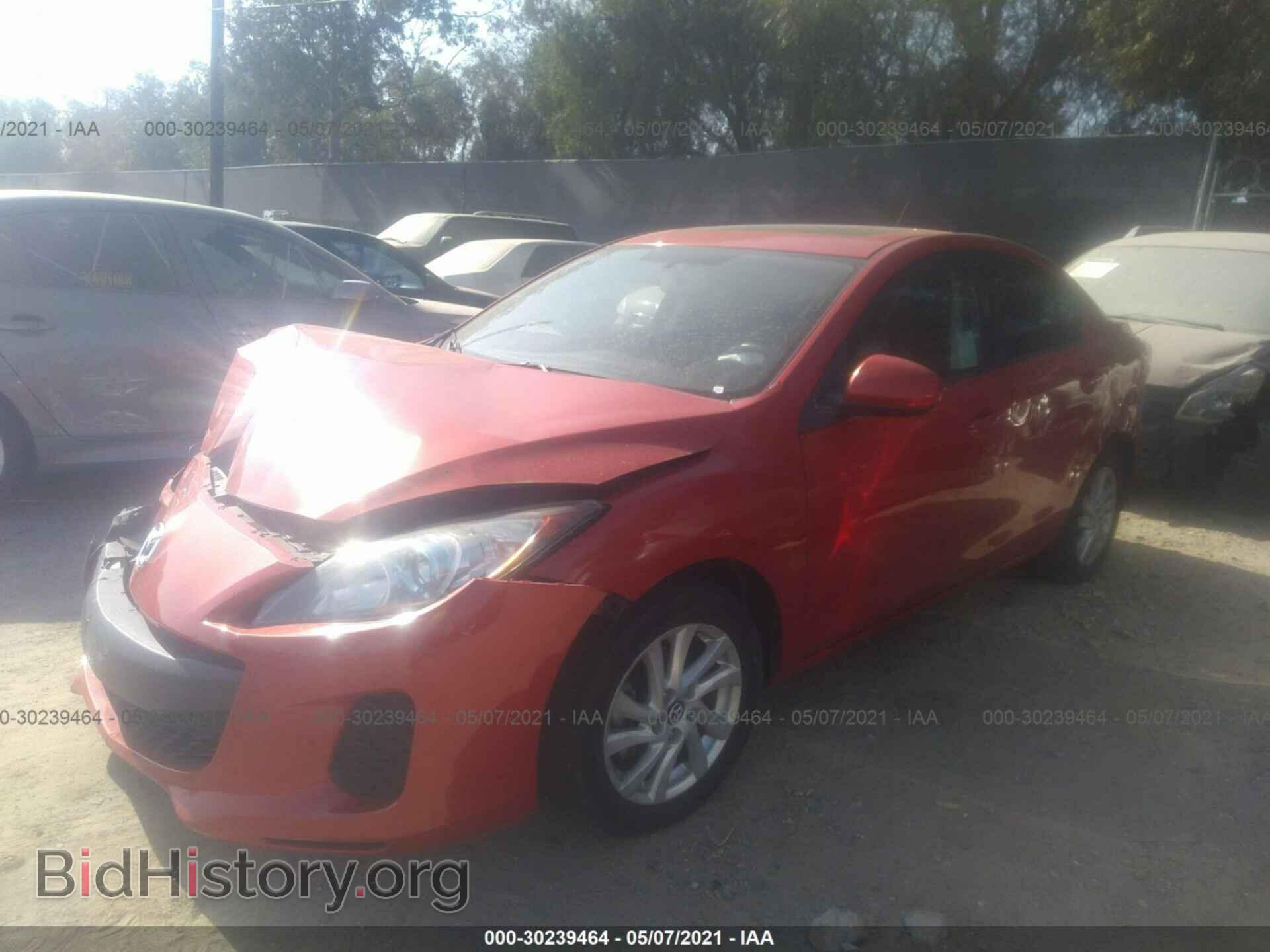 2013 MAZDA MAZDA3 - VIN: JM1BL1VP1D1805758 - Фото 2