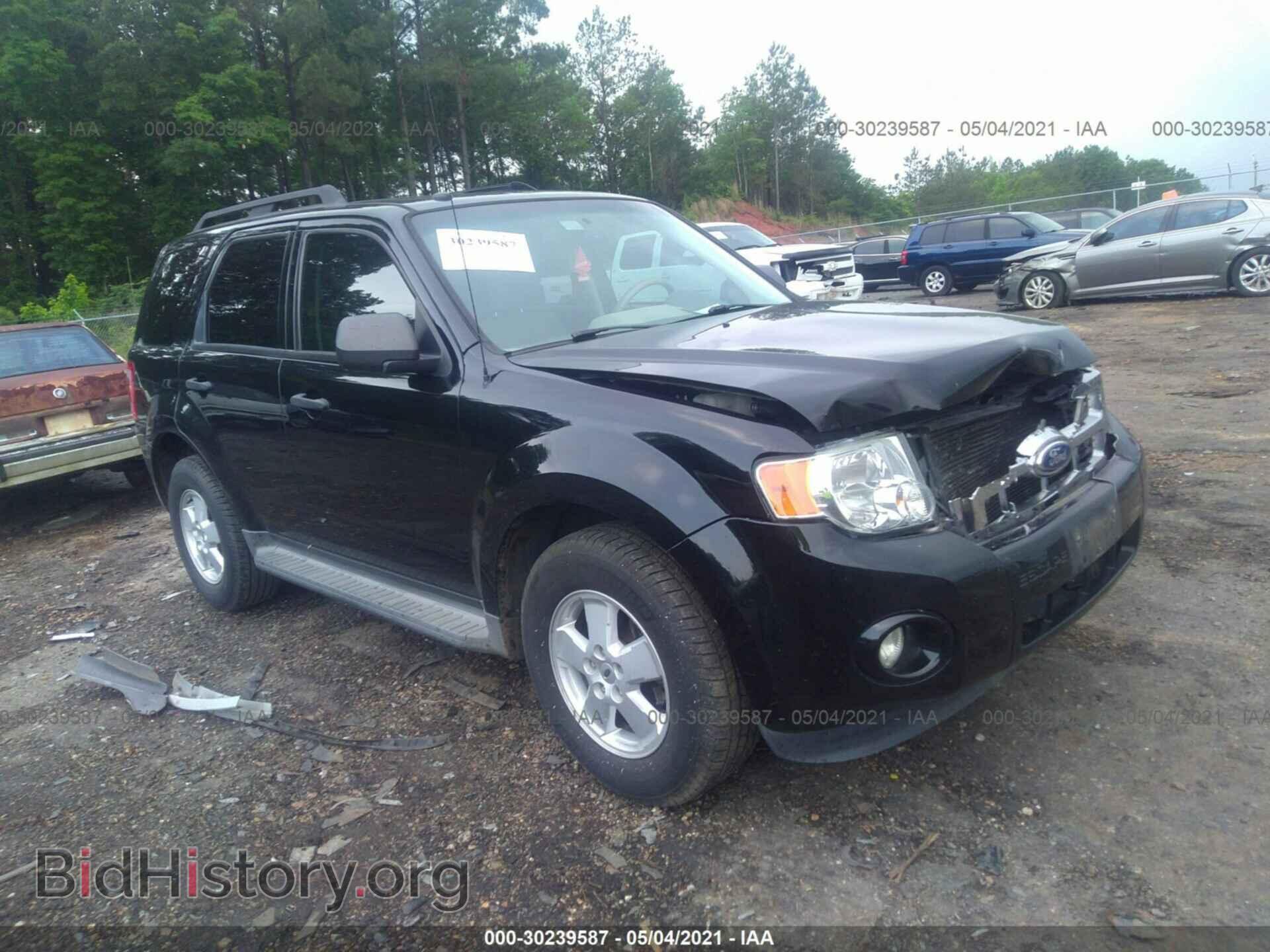 Фотография 1FMCU0DG0CKB03187 - FORD ESCAPE 2012