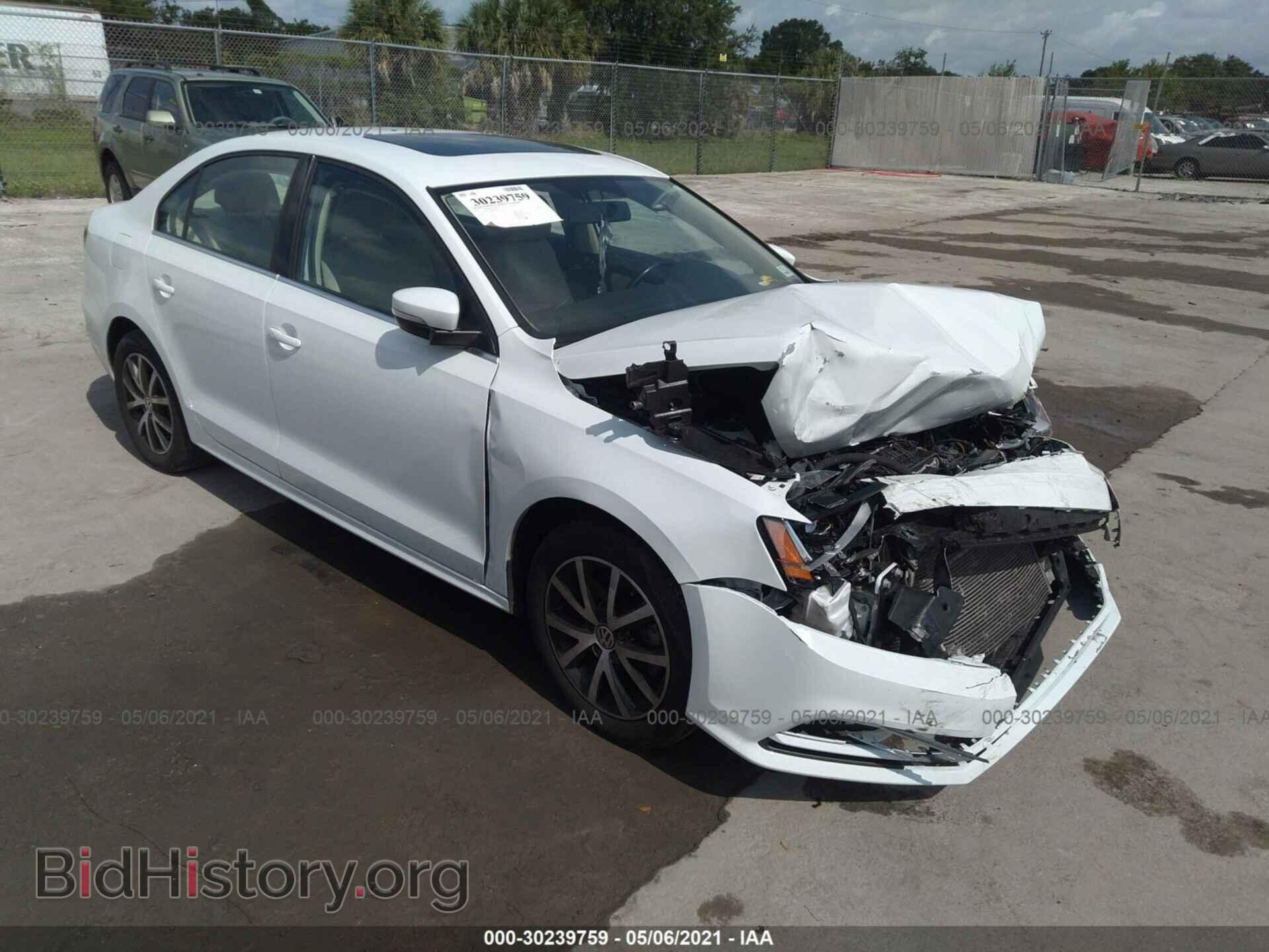 Фотография 3VWDB7AJ9HM328129 - VOLKSWAGEN JETTA 2017