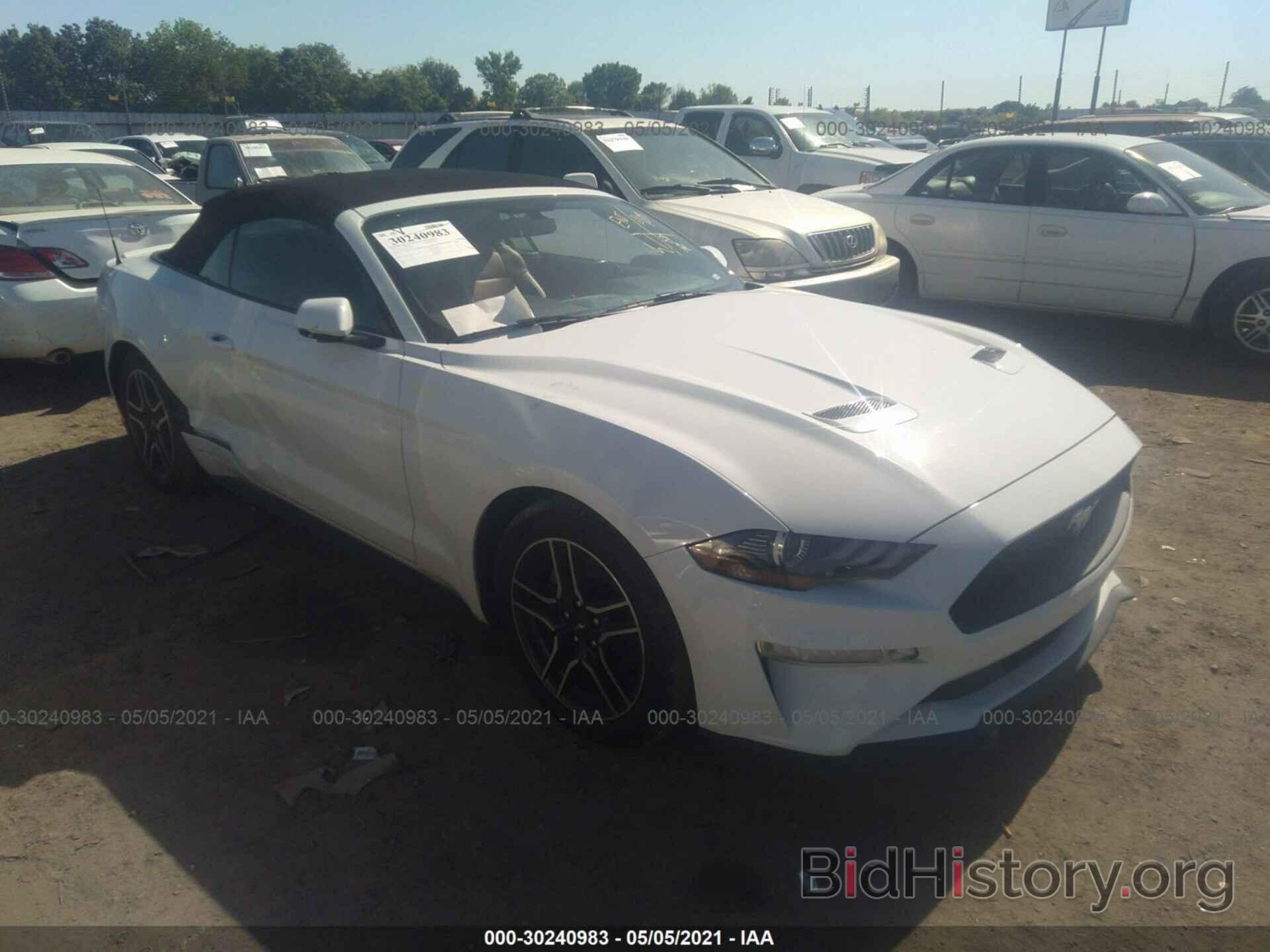 Photo 1FATP8UH1L5106073 - FORD MUSTANG 2020
