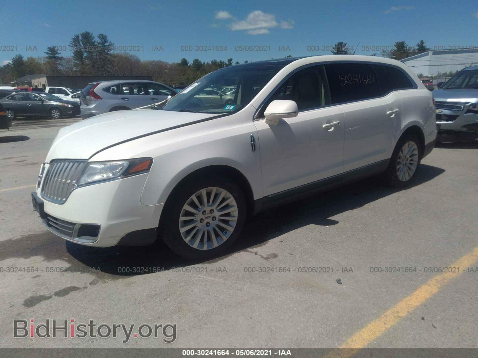 2012 LINCOLN MKT - VIN: 2LMHJ5AT3CBL51381 - Фото 2