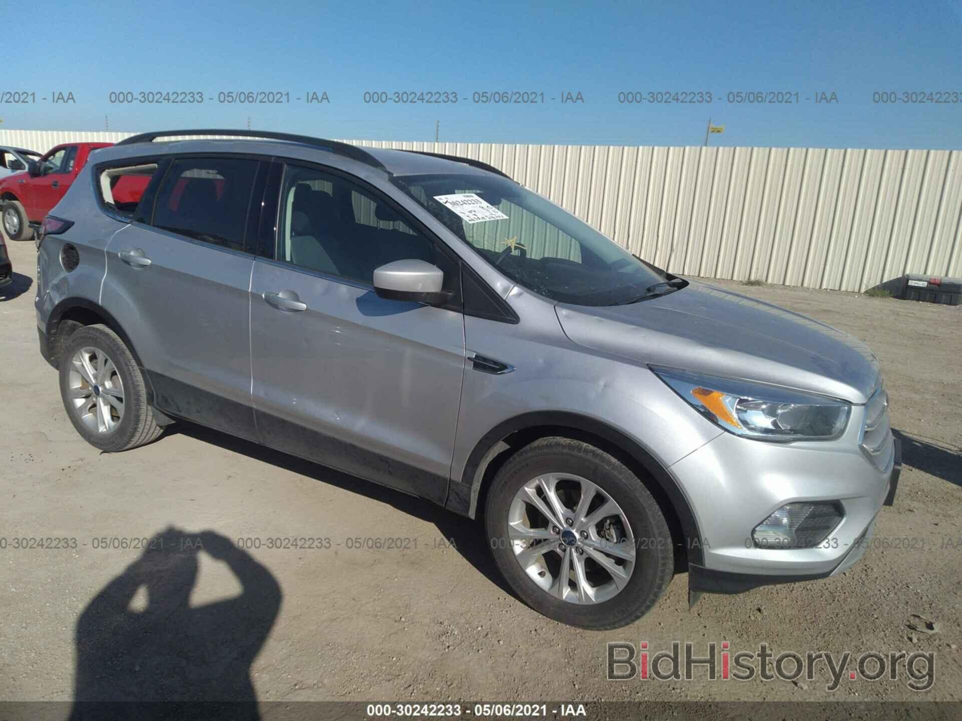 Photo 1FMCU0GD9JUA12034 - FORD ESCAPE 2018