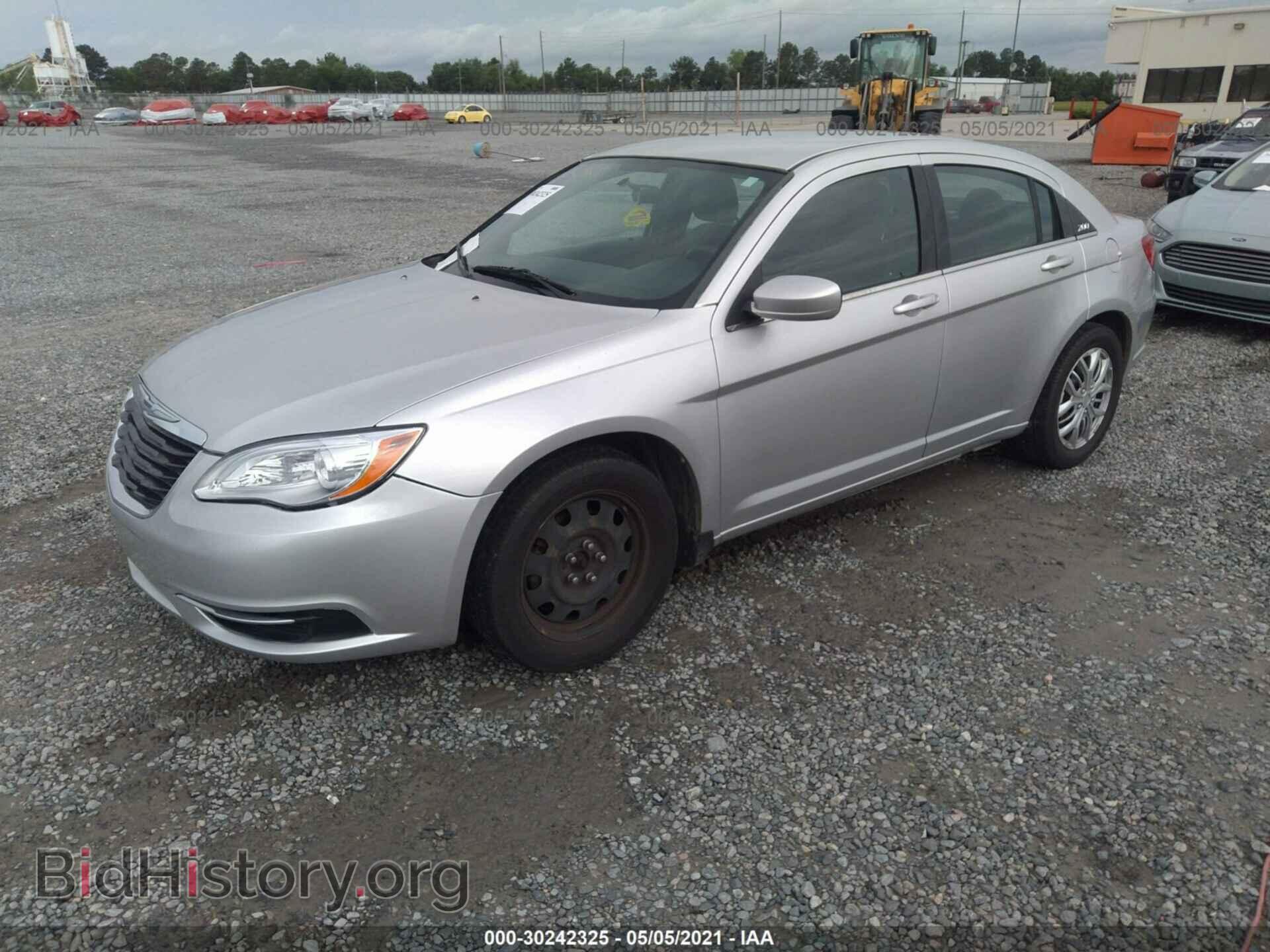2012 CHRYSLER 200 - VIN: 1C3CCBAB9CN127101 - Фото 2