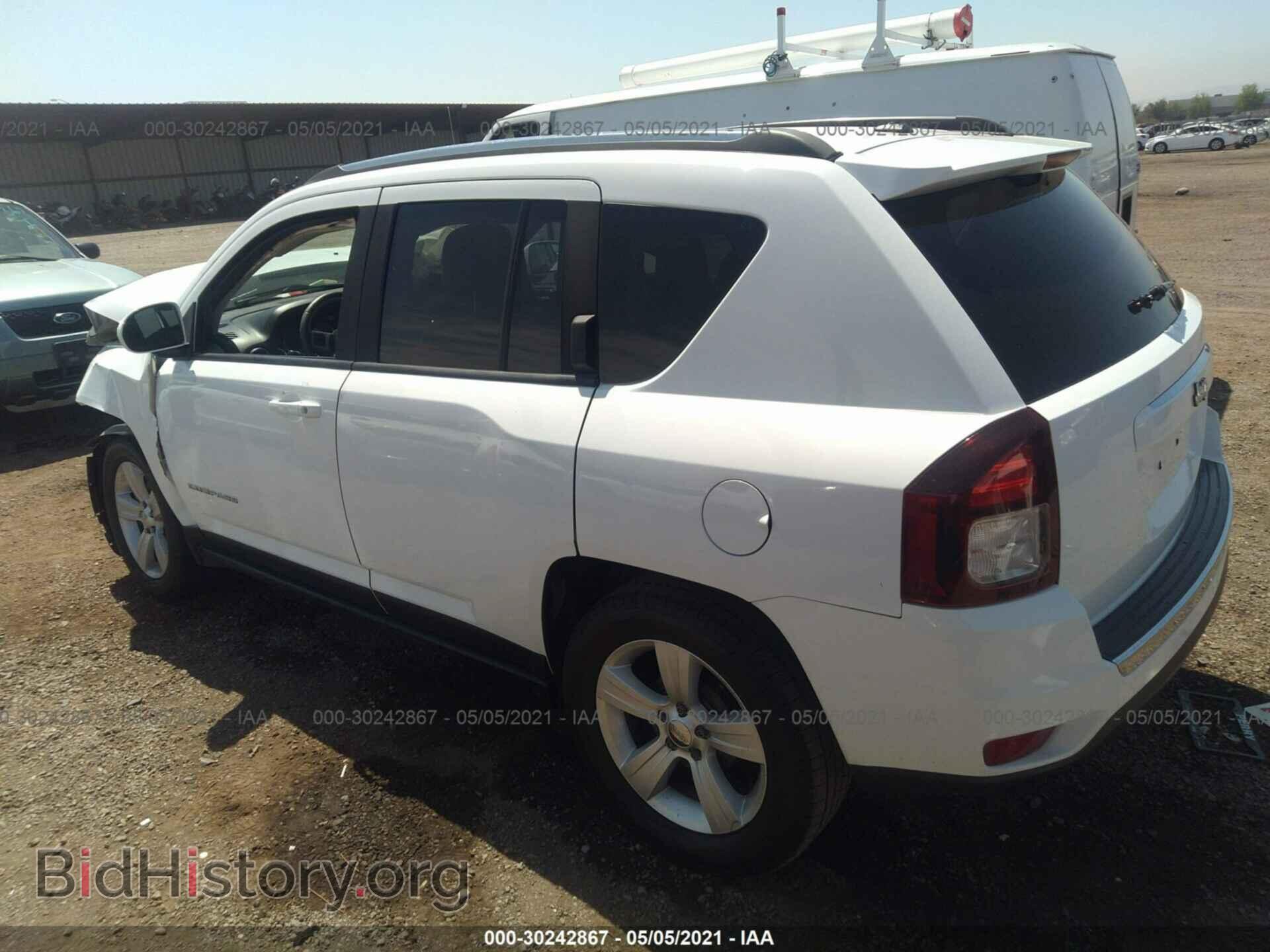 2015 JEEP COMPASS - VIN: 1C4NJCEA8FD220154 - Photo 3