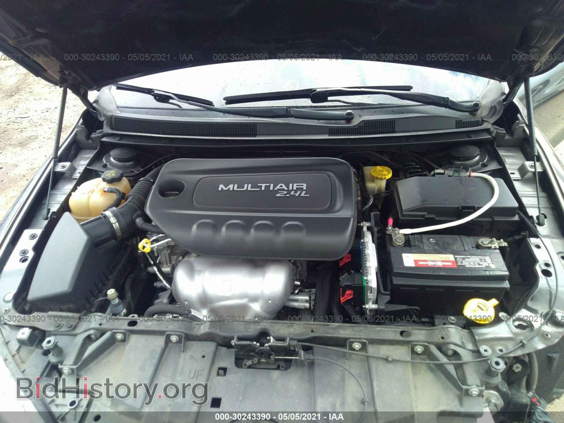 2016 CHRYSLER 200 - VIN: 1C3CCCAB3GN163653 - Фото 10