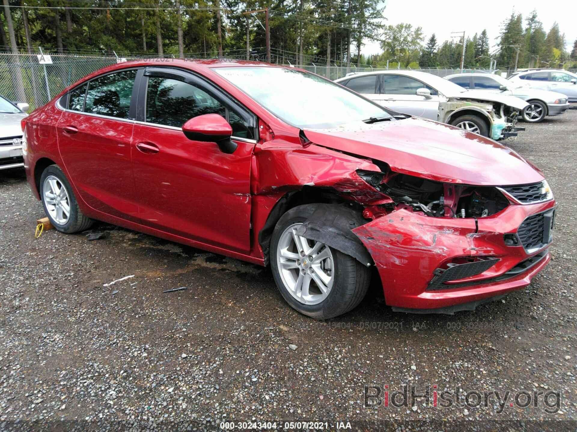 Photo 1G1BE5SM2J7135165 - CHEVROLET CRUZE 2018