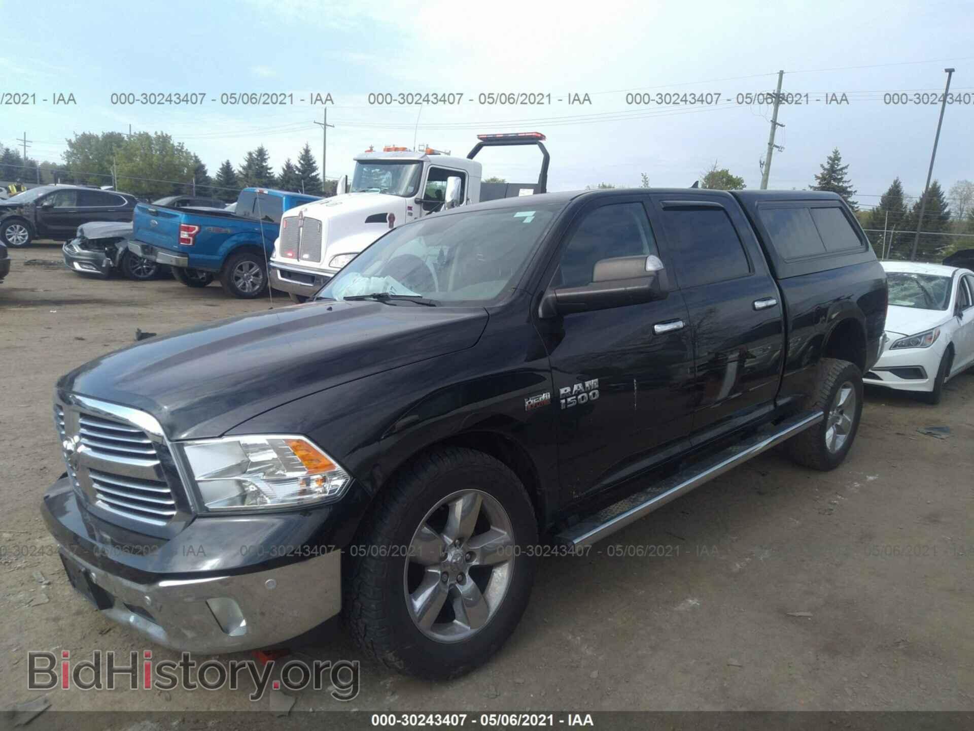 2017 RAM 1500 - VIN: 1C6RR7TT7HS688890 - Фото 2