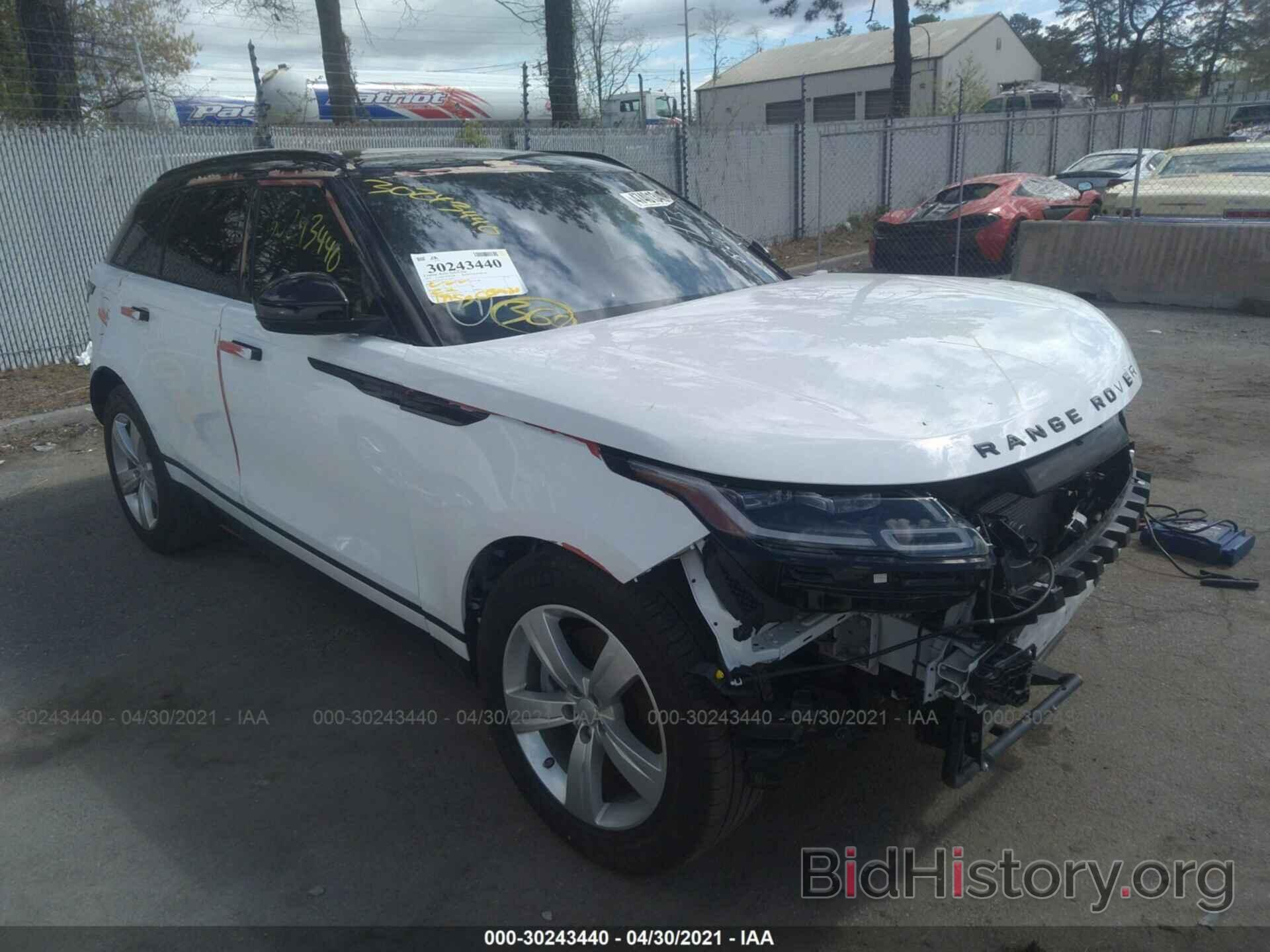 Photo SALYB2RVXJA756575 - LAND ROVER RANGE ROVER VELAR 2018