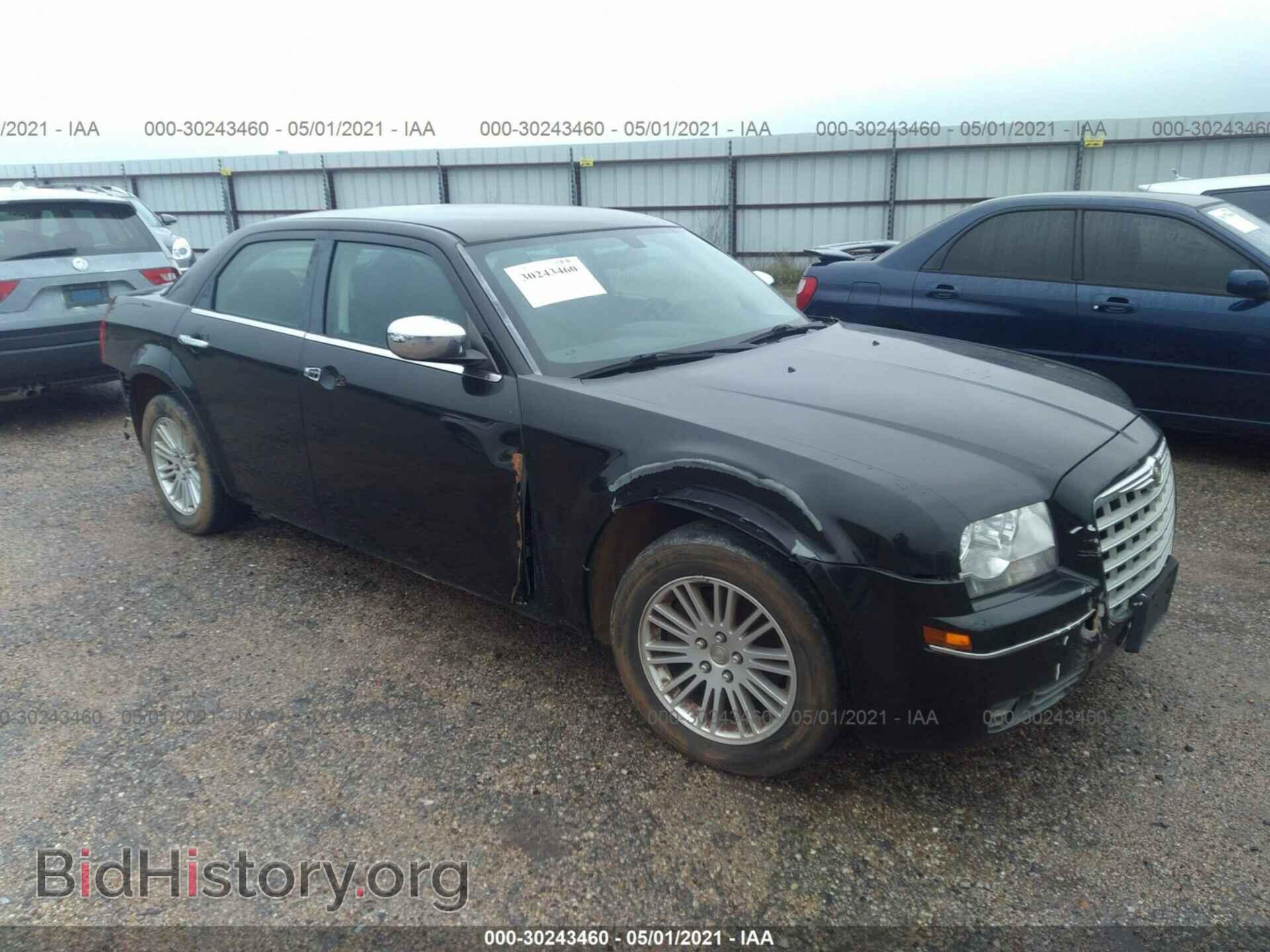 Photo 2C3CA4CD3AH281101 - CHRYSLER 300 2010