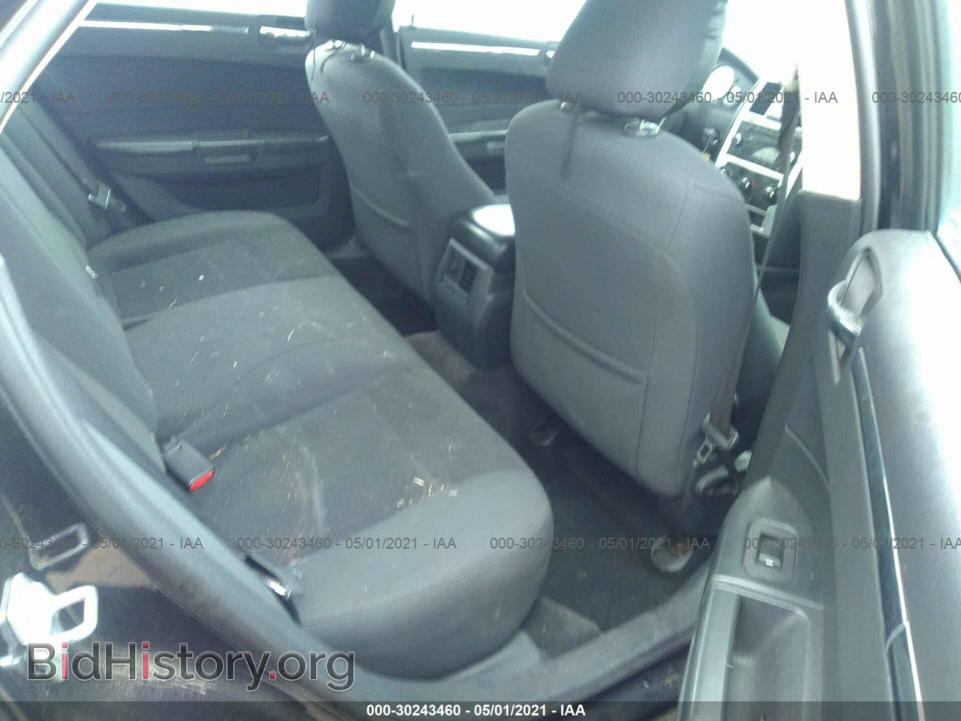 2010 CHRYSLER 300 - VIN: 2C3CA4CD3AH281101 - Photo 8