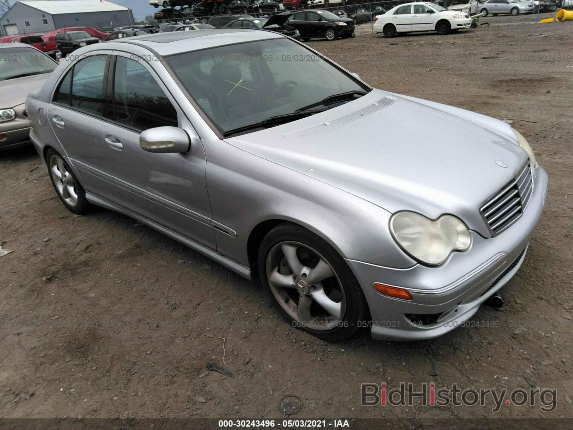 Photo WDBRF52H86A894031 - MERCEDES-BENZ C-CLASS 2006