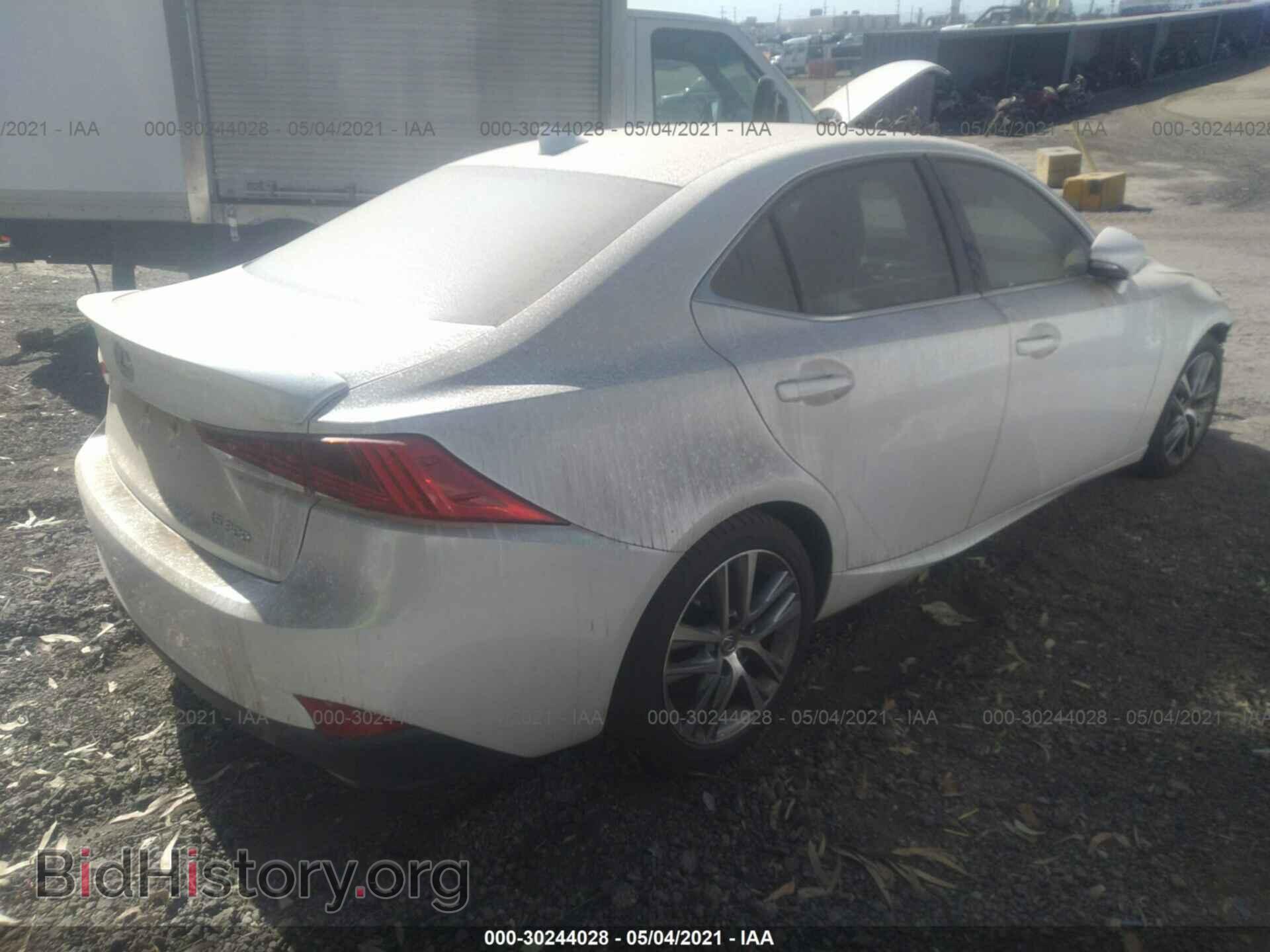 2019 LEXUS IS - VIN: JTHBA1D24K5090135 - Фото 4