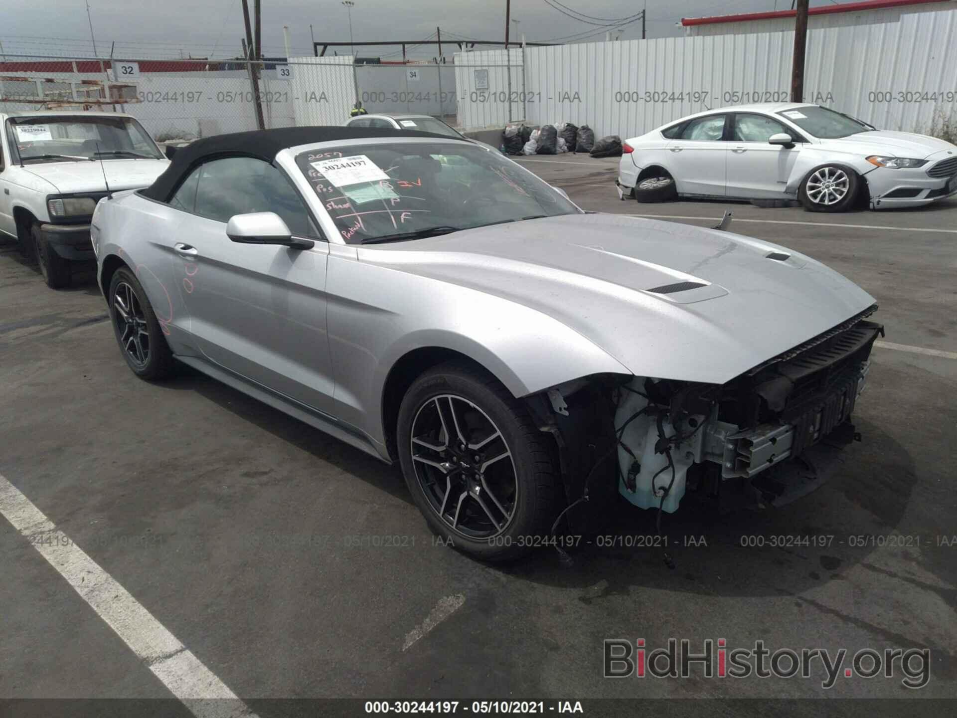 Photo 1FATP8UH9J5155681 - FORD MUSTANG 2018