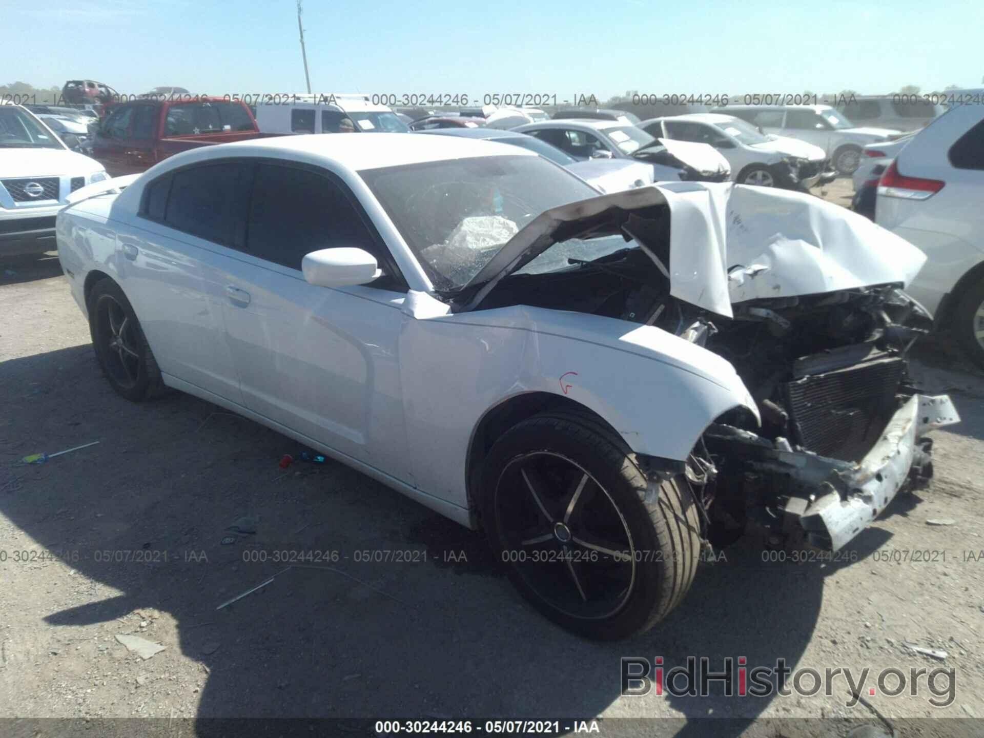 Photo 2C3CDXBG8DH591611 - DODGE CHARGER 2013