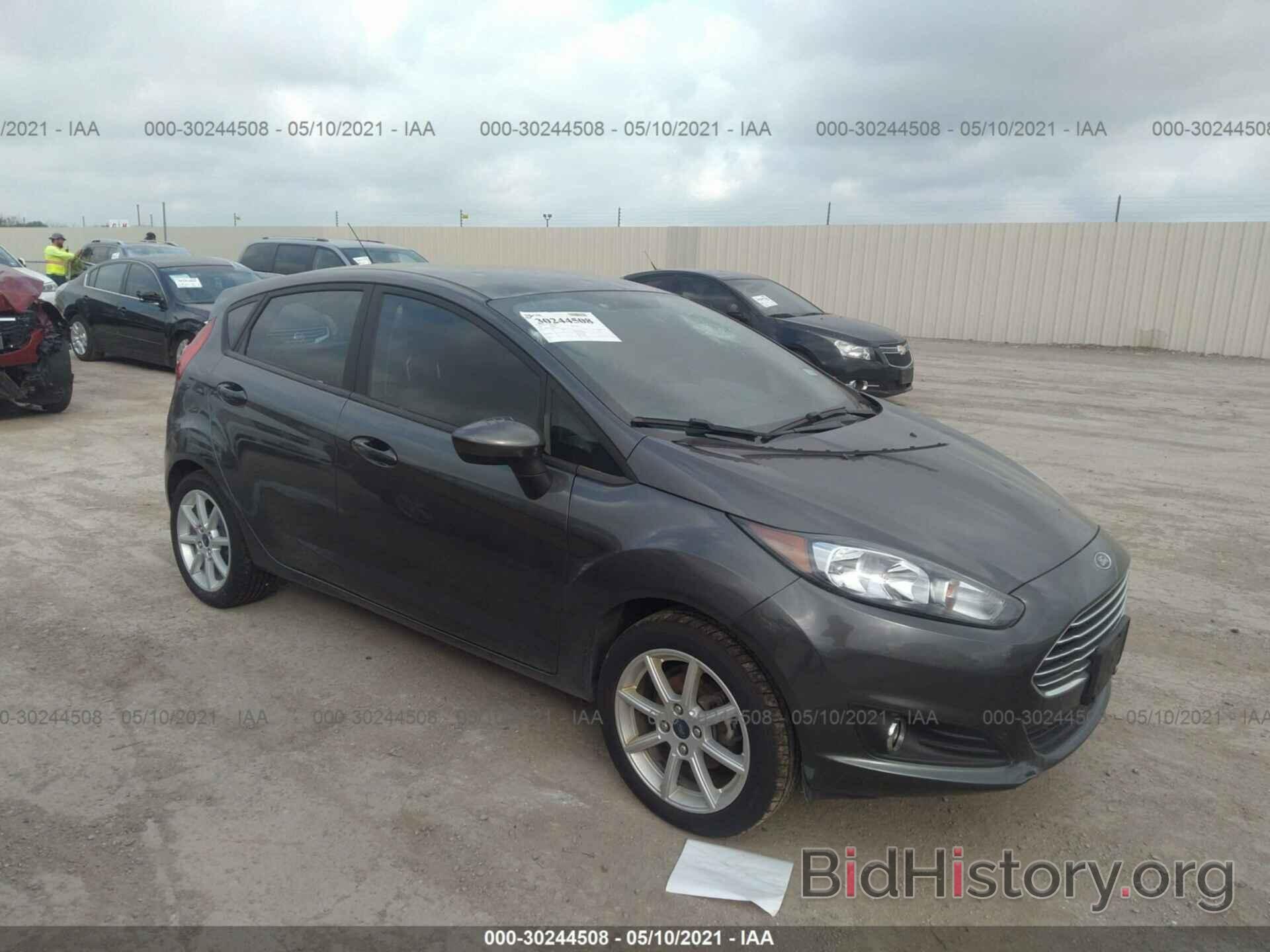 Photo 3FADP4EJ1KM105965 - FORD FIESTA 2019