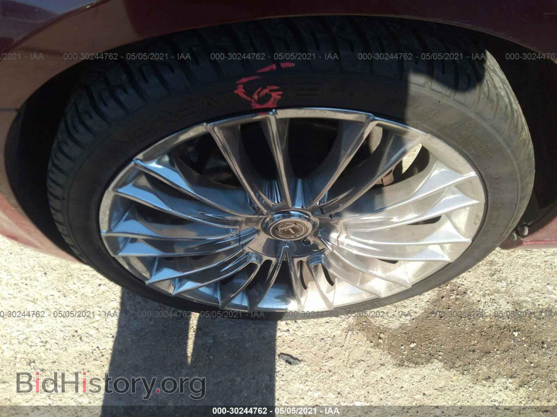 2014 CHRYSLER 300 - VIN: 2C3CCAAG2EH343194 - Фото 12
