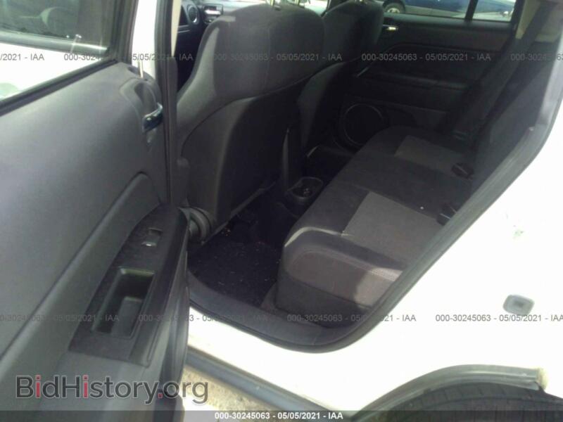 2012 Jeep COMPASS (VIN 1C4NJCBA2CD631498) — фото 8 из 11