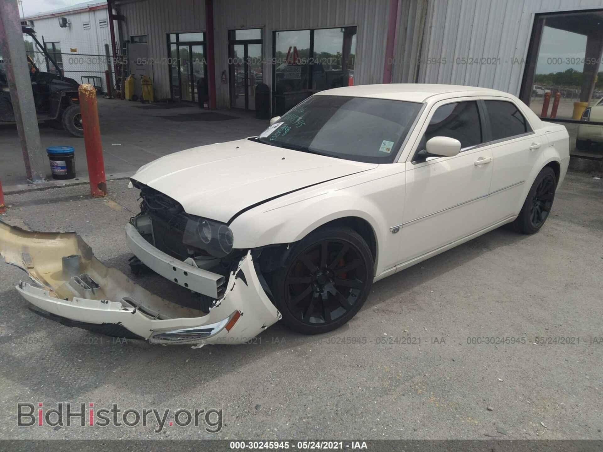 2006 CHRYSLER 300 - VIN: 2C3KA63H86H253330 - Фото 2