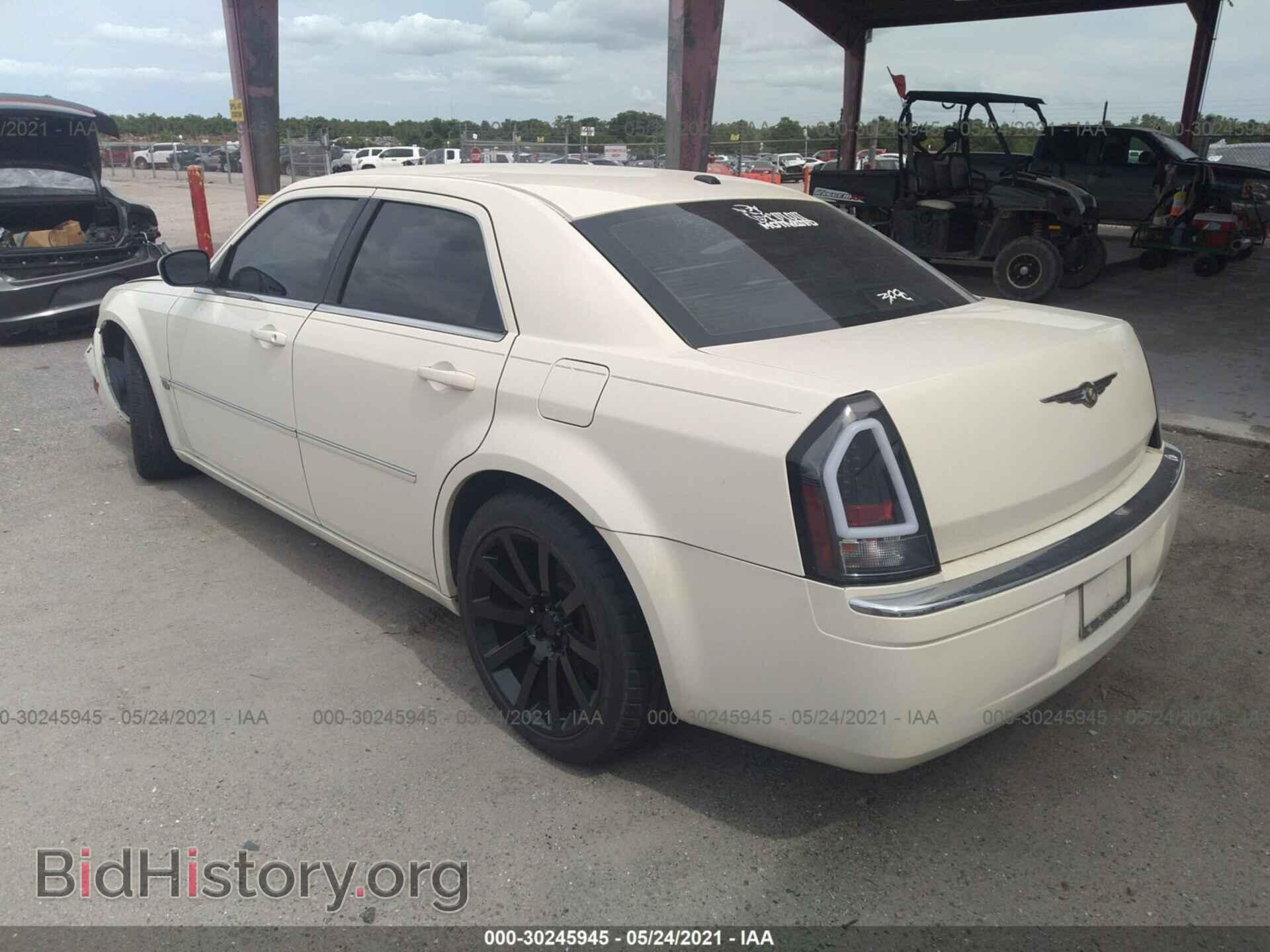 2006 CHRYSLER 300 - VIN: 2C3KA63H86H253330 - Фото 3
