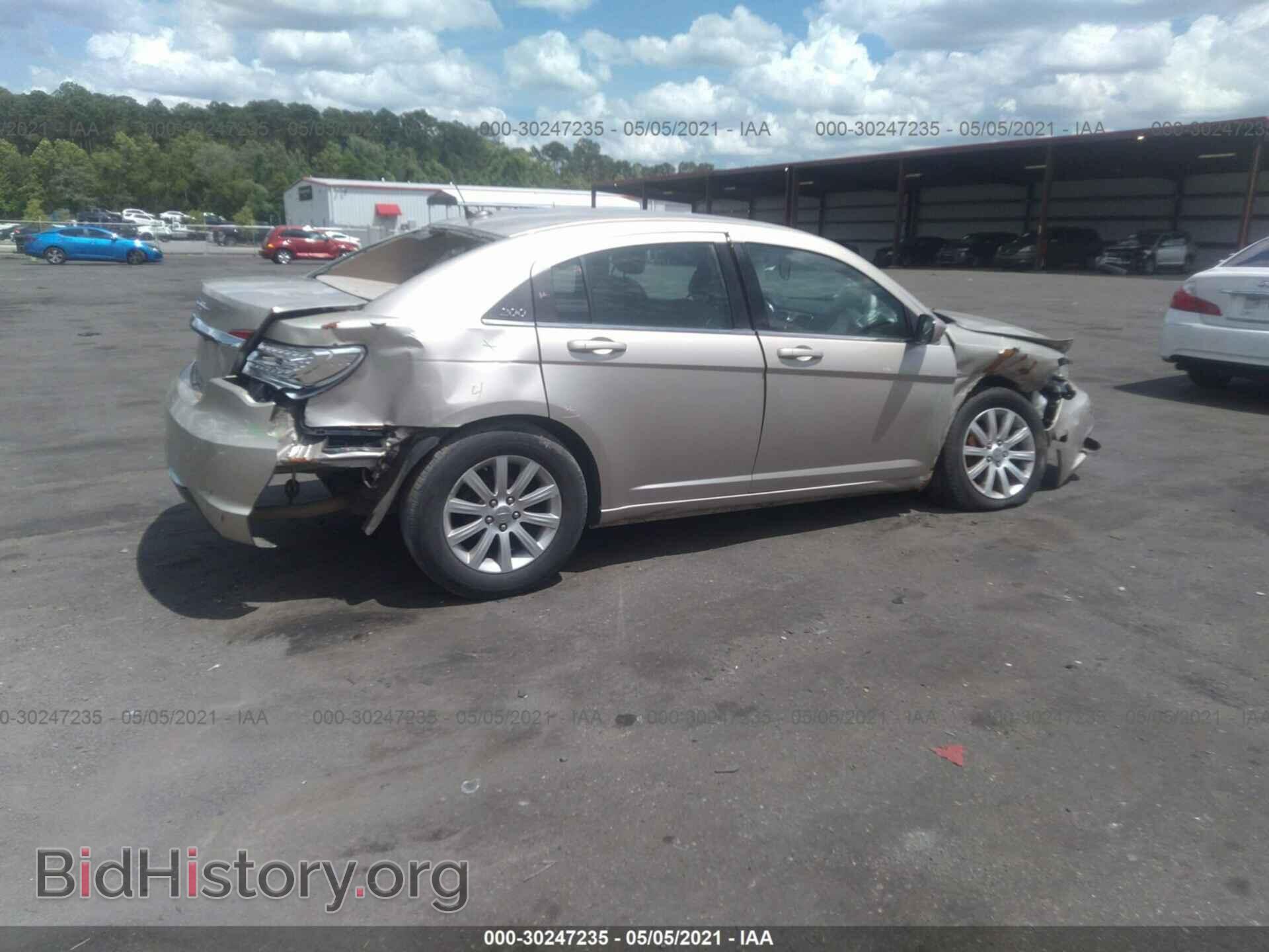 2013 CHRYSLER 200 - VIN: 1C3CCBBB9DN765719 - Фото 4
