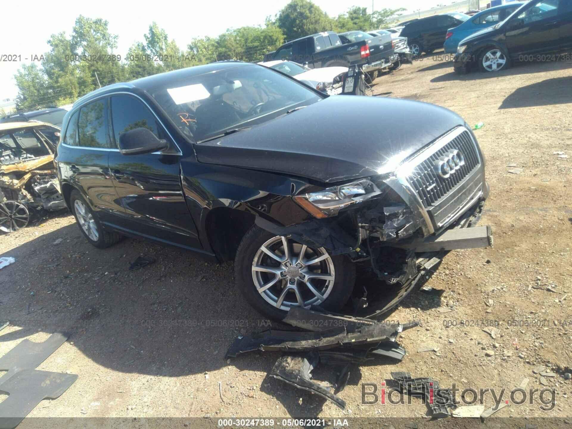 Фотография WA1CFAFP1BA056798 - AUDI Q5 2011