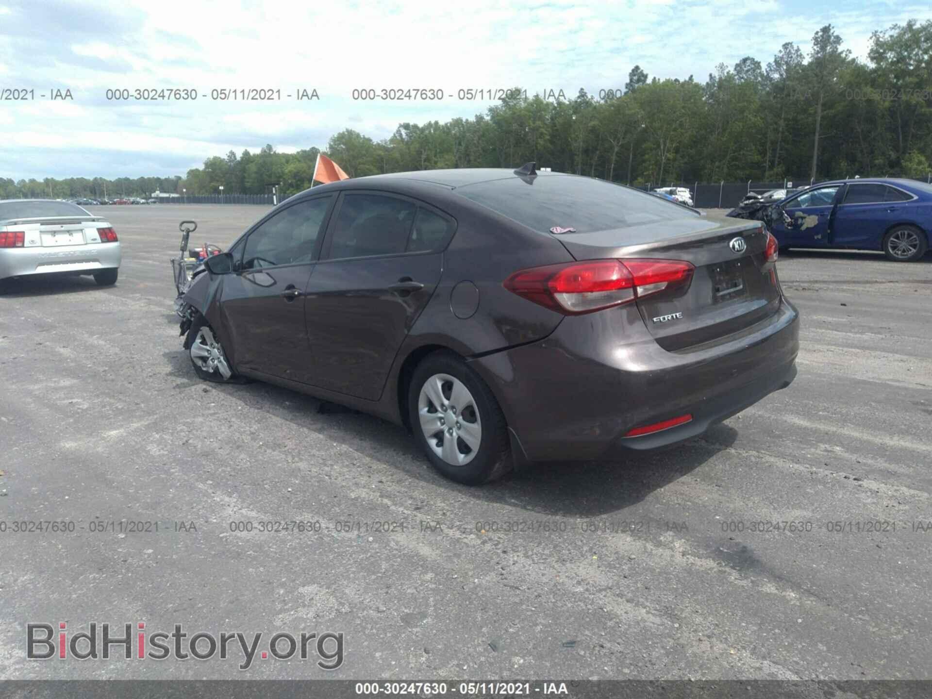 2017 KIA FORTE - VIN: 3KPFK4A71HE106032 - Photo 3