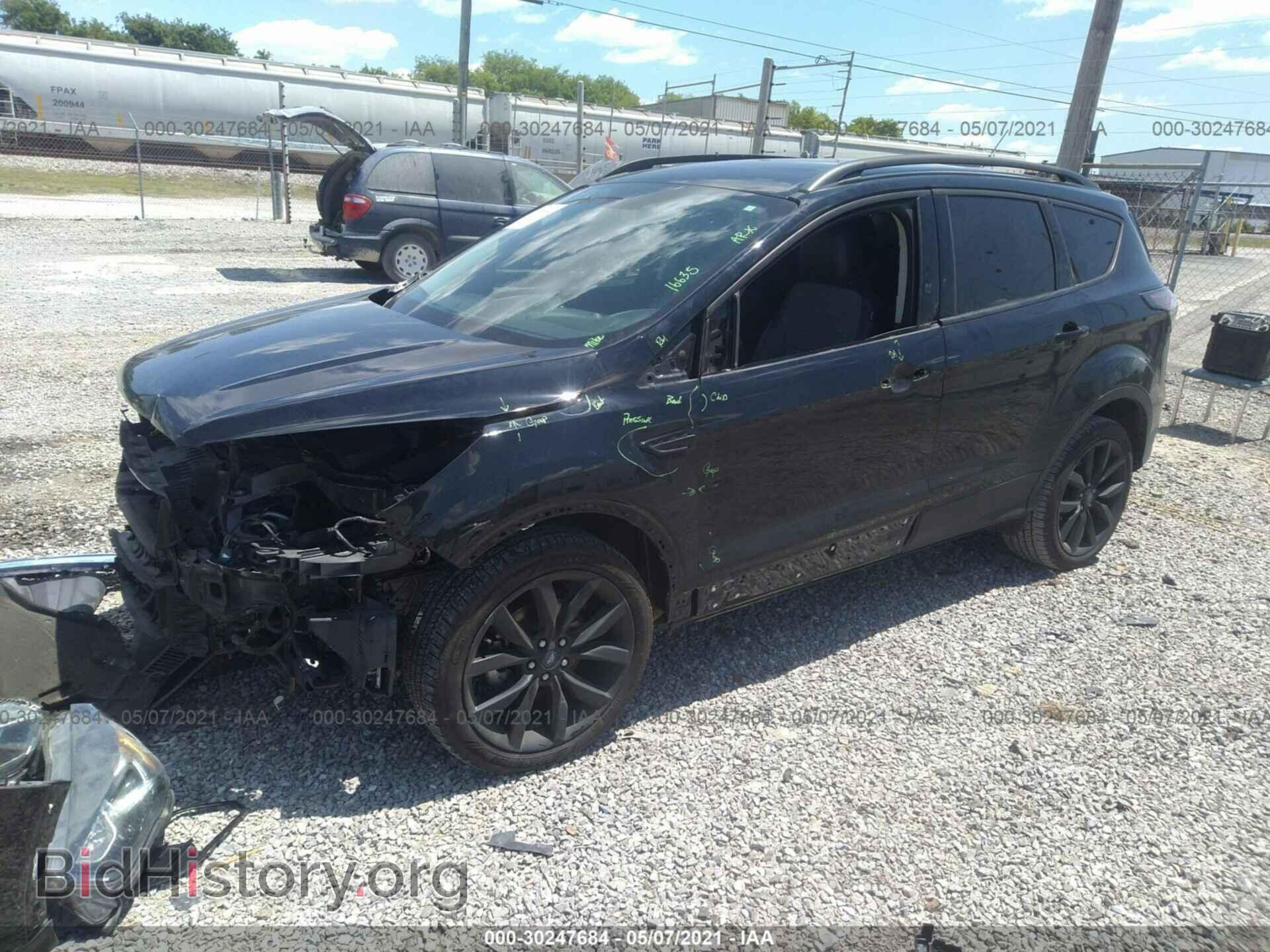 2017 FORD ESCAPE - VIN: 1FMCU0GD8HUA35976 - Фото 2