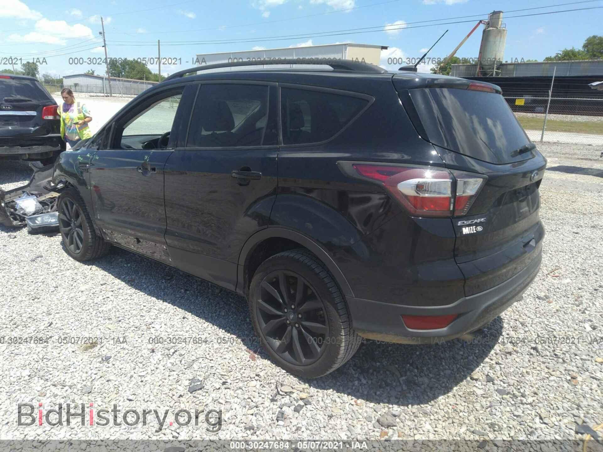 2017 FORD ESCAPE - VIN: 1FMCU0GD8HUA35976 - Фото 3