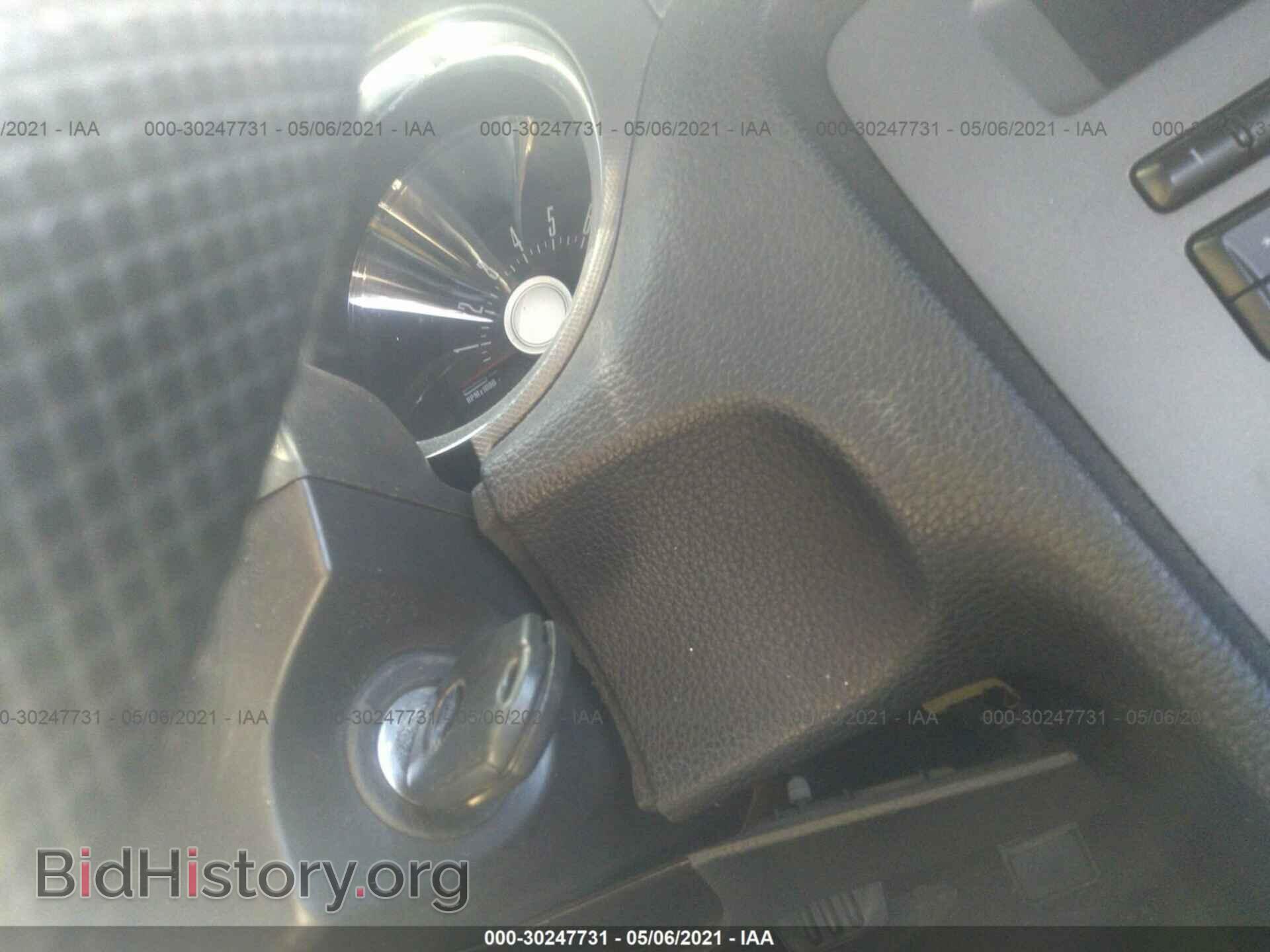 2011 FORD MUSTANG - VIN: 1ZVBP8CF9B5155538 - Фото 11