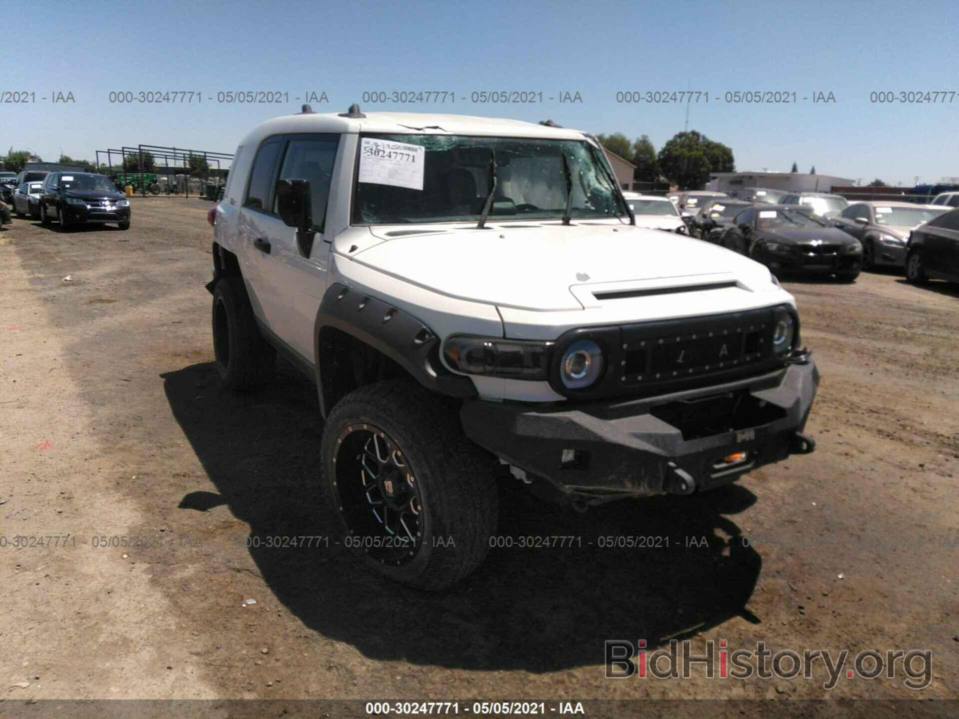 Photo JTEBU4BF5DK166218 - TOYOTA FJ CRUISER 2013