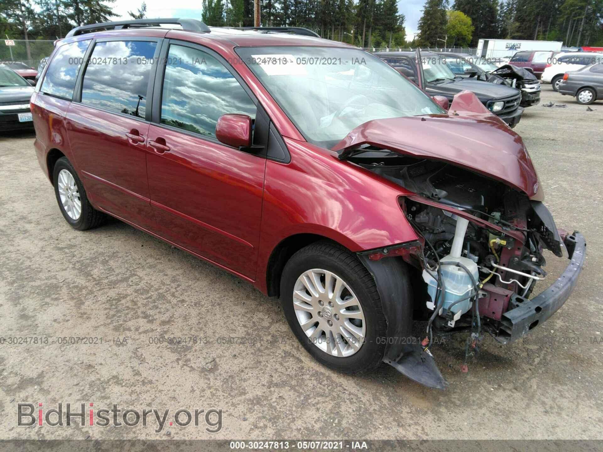 Фотография 5TDYK4CC0AS322713 - TOYOTA SIENNA 2010