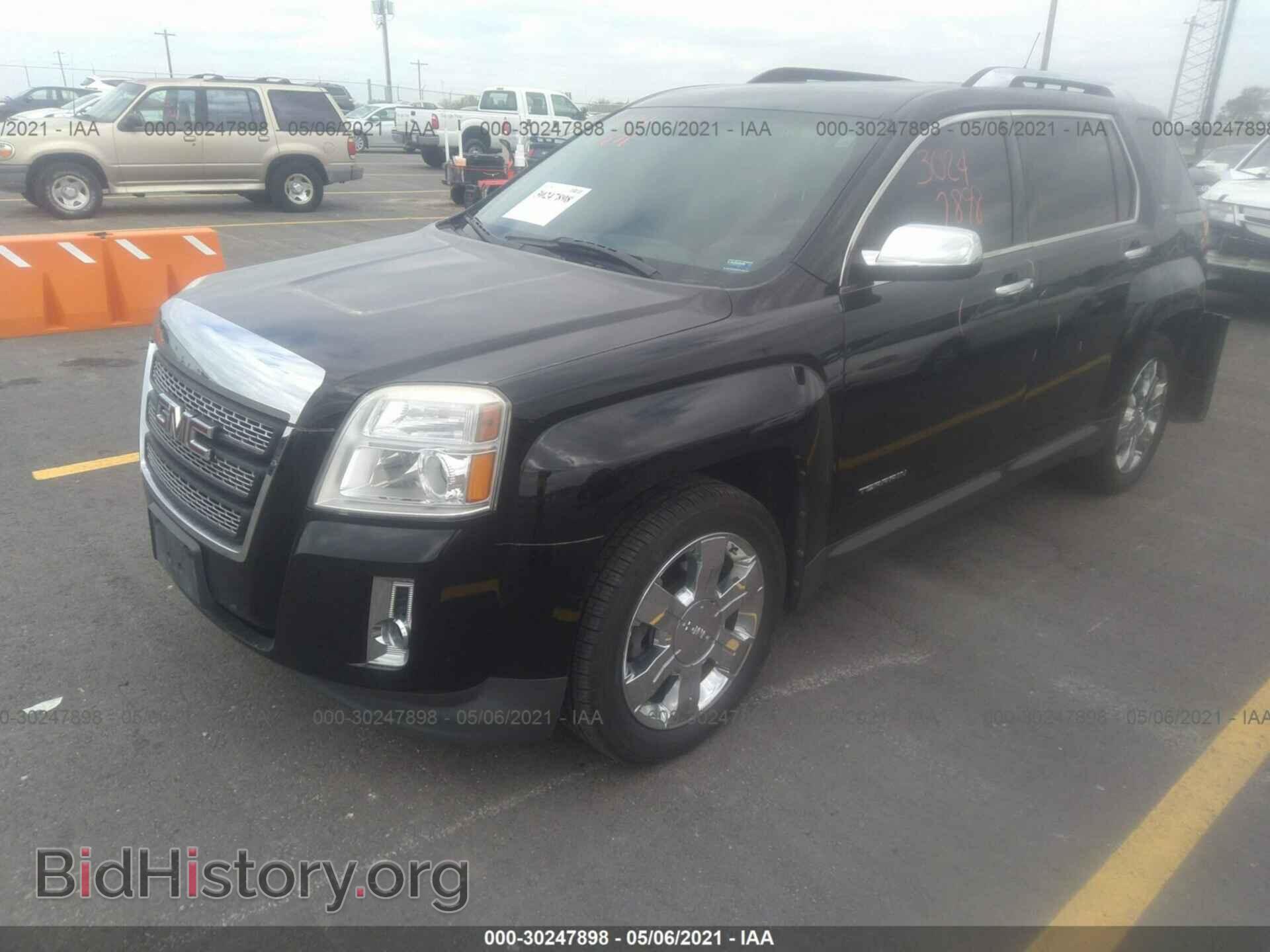 2011 GMC TERRAIN - VIN: 2CTFLXE50B6266700 - Фото 2