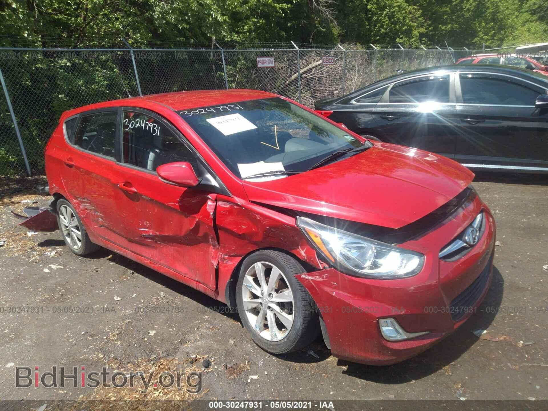Photo KMHCU5AE0DU109528 - HYUNDAI ACCENT 2013