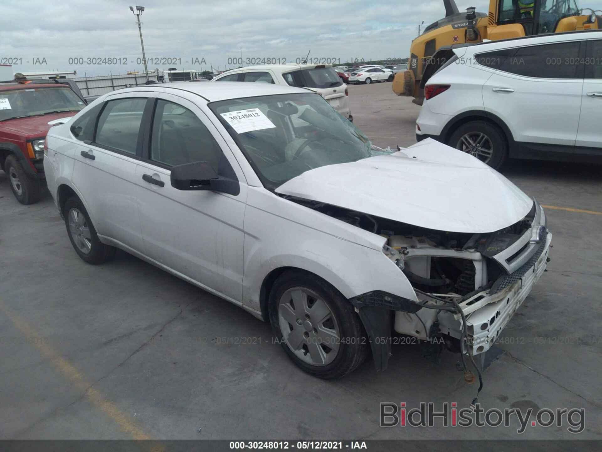 Photo 1FAHP34N78W165967 - FORD FOCUS 2008