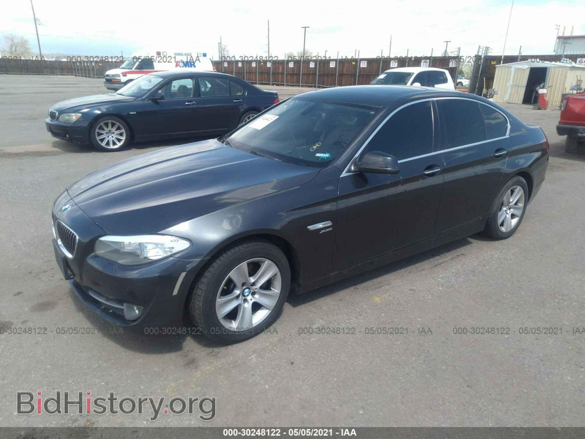 2012 BMW 5 SERIES - VIN: WBAXH5C59CDW10047 - Photo 2