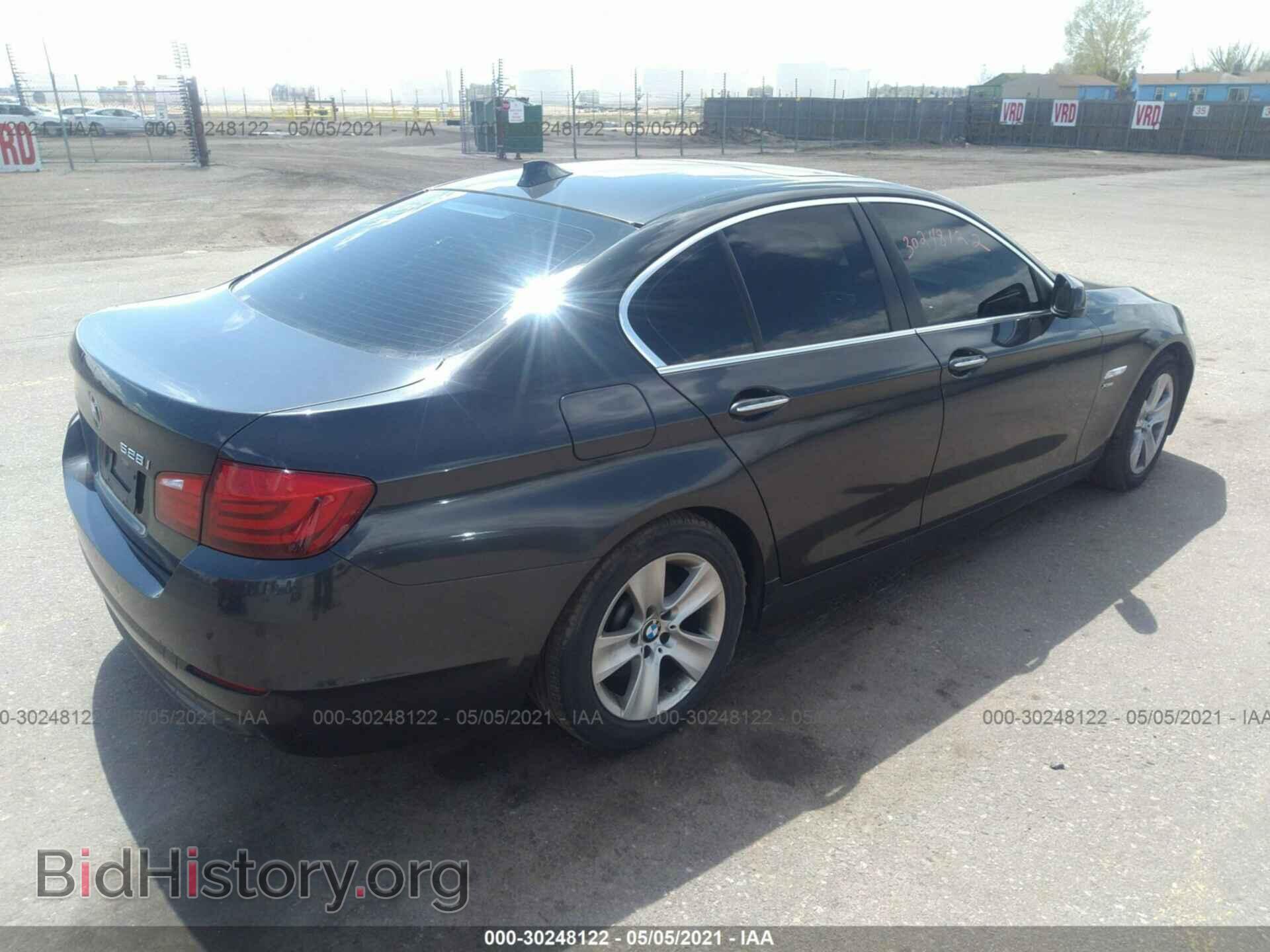 2012 BMW 5 SERIES - VIN: WBAXH5C59CDW10047 - Photo 4