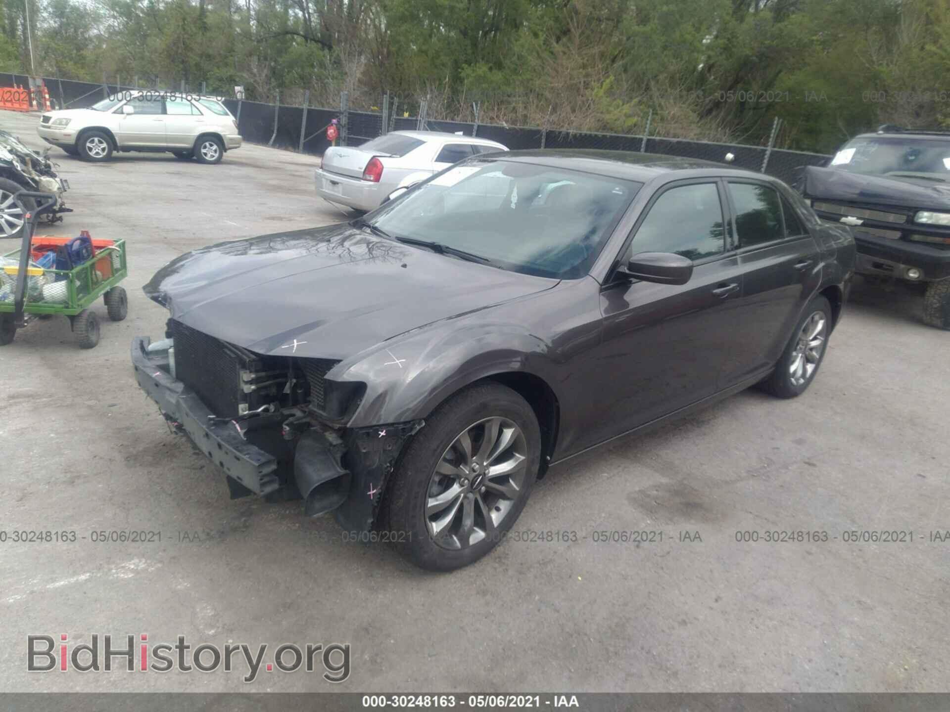 2014 CHRYSLER 300 - VIN: 2C3CCAGG6EH383625 - Фото 2