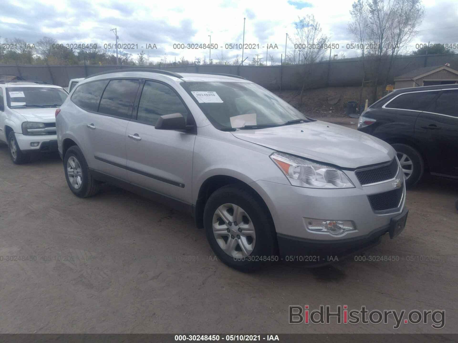 Photo 1GNLREED9AS148253 - CHEVROLET TRAVERSE 2010