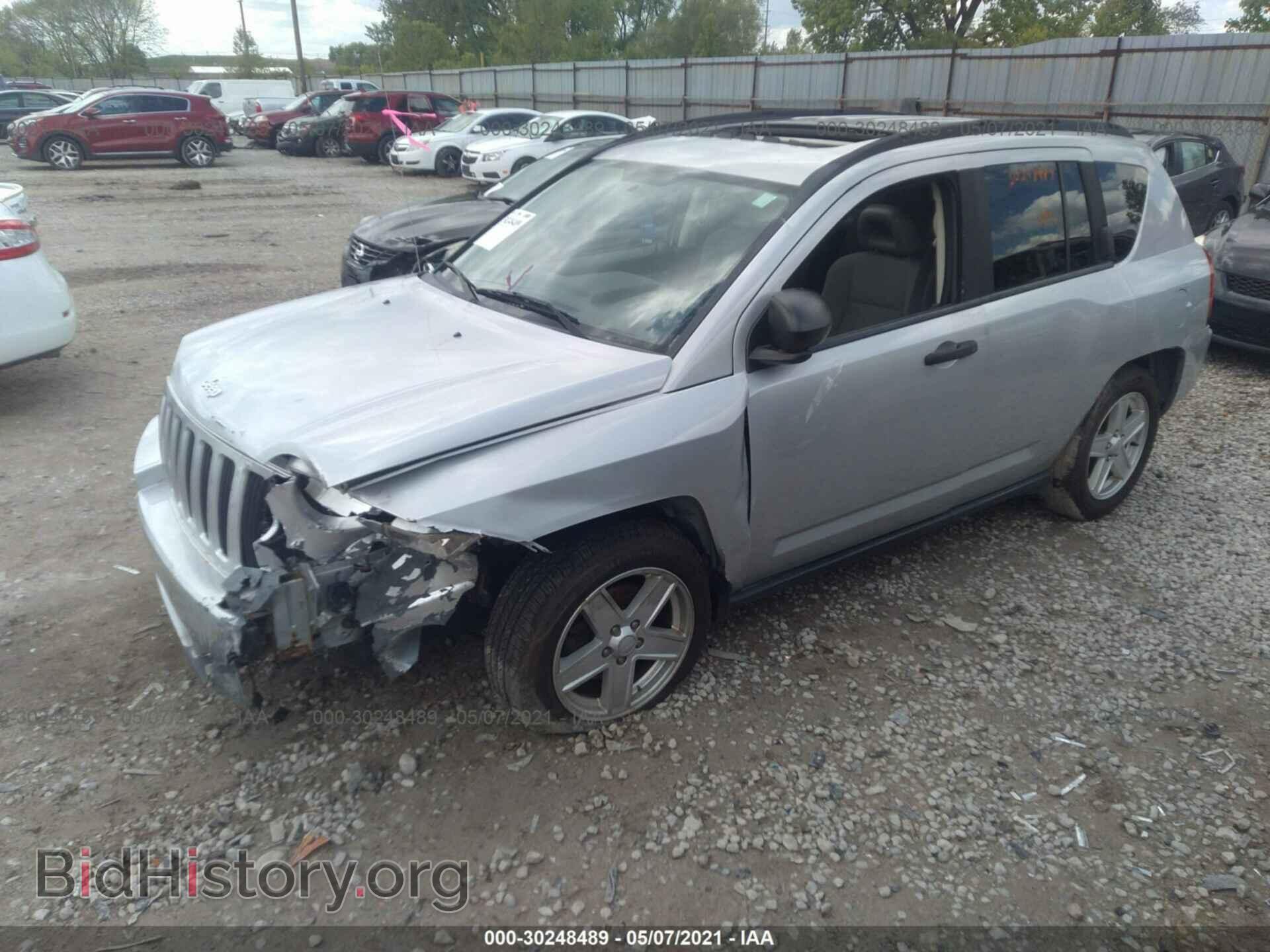 2007 JEEP COMPASS - VIN: 1J8FT47W87D124063 - Фото 2