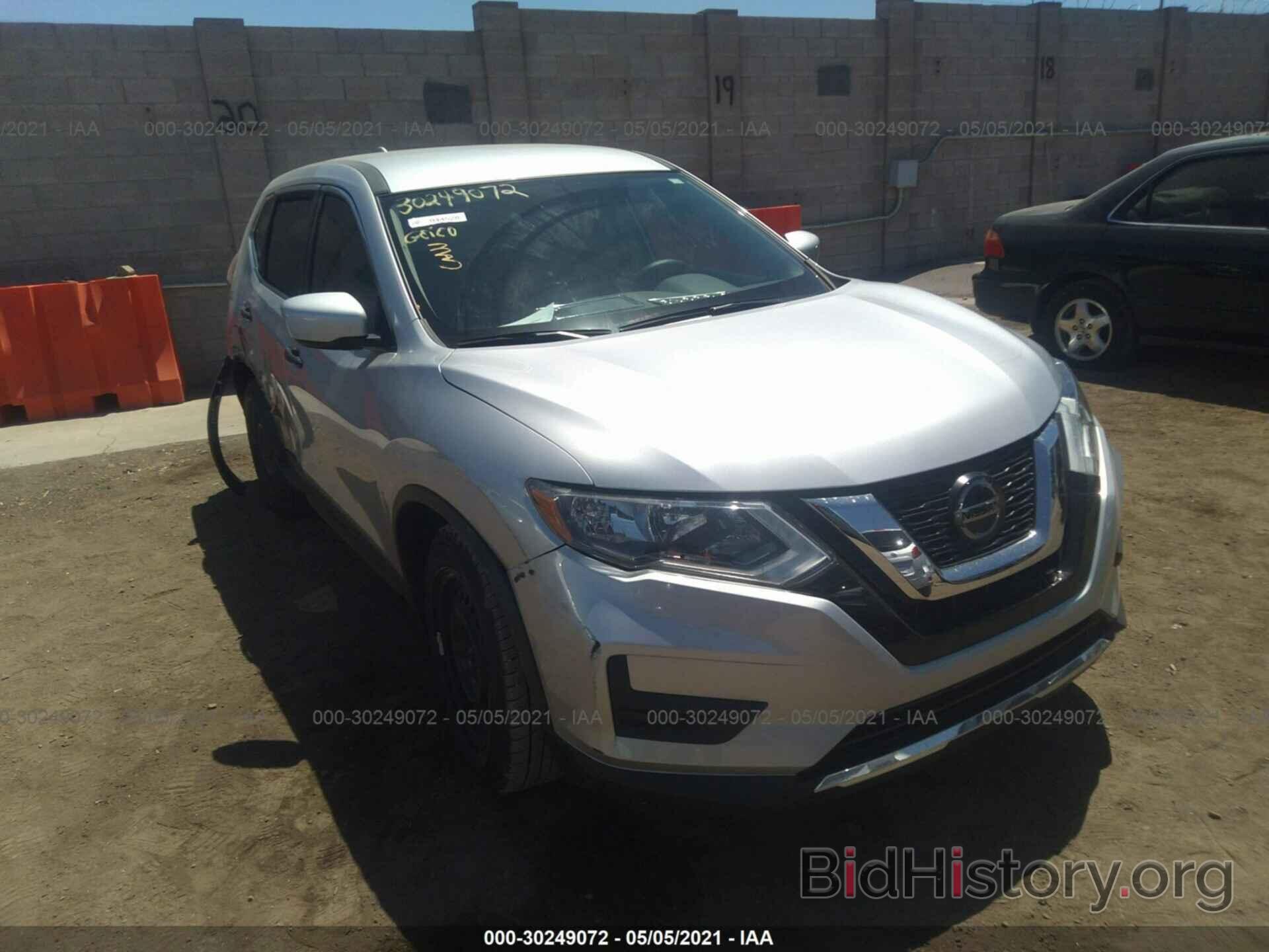 Photo KNMAT2MT8JP560319 - NISSAN ROGUE 2018