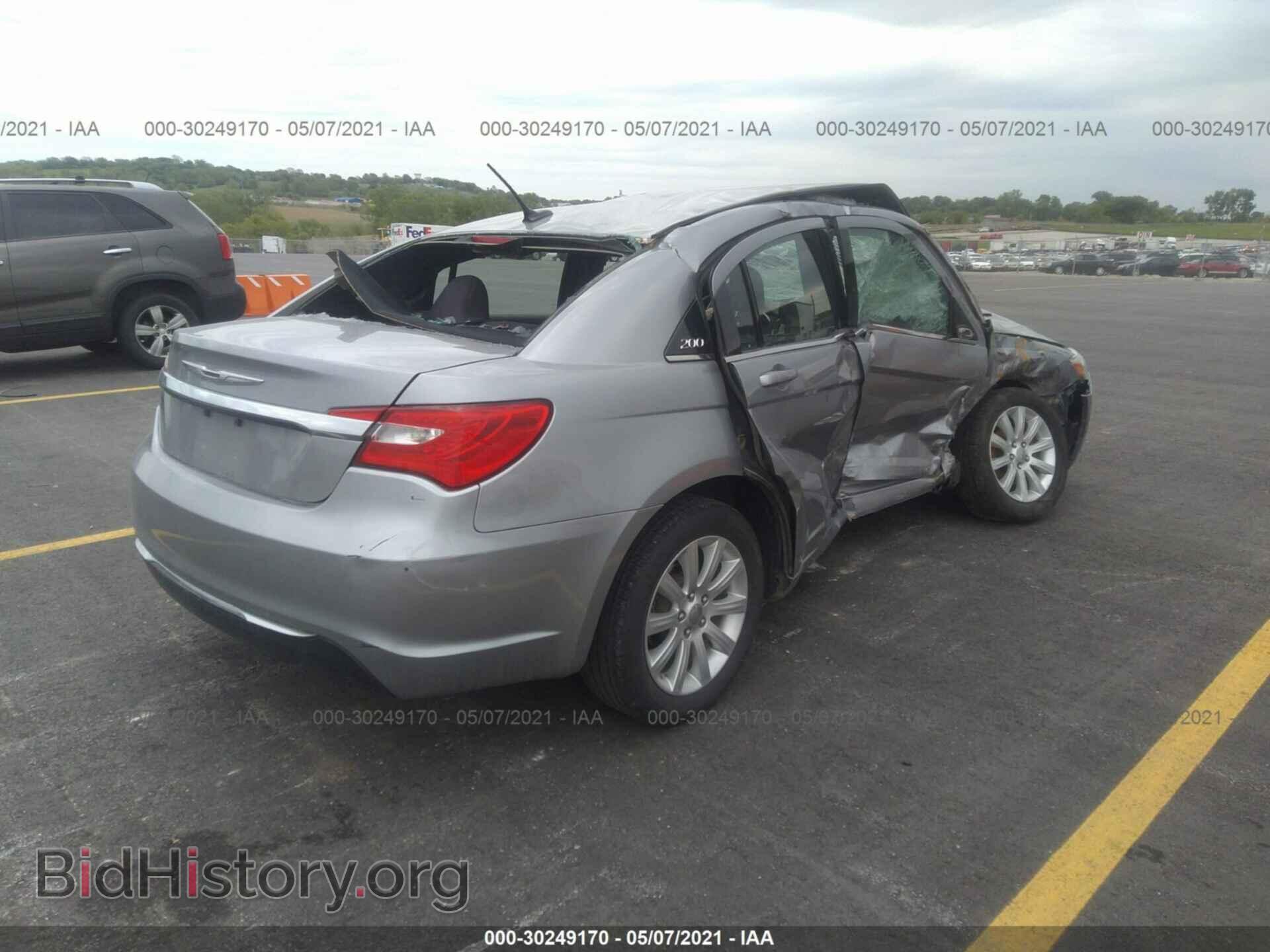 2013 CHRYSLER 200 - VIN: 1C3CCBBB5DN672342 - Фото 4