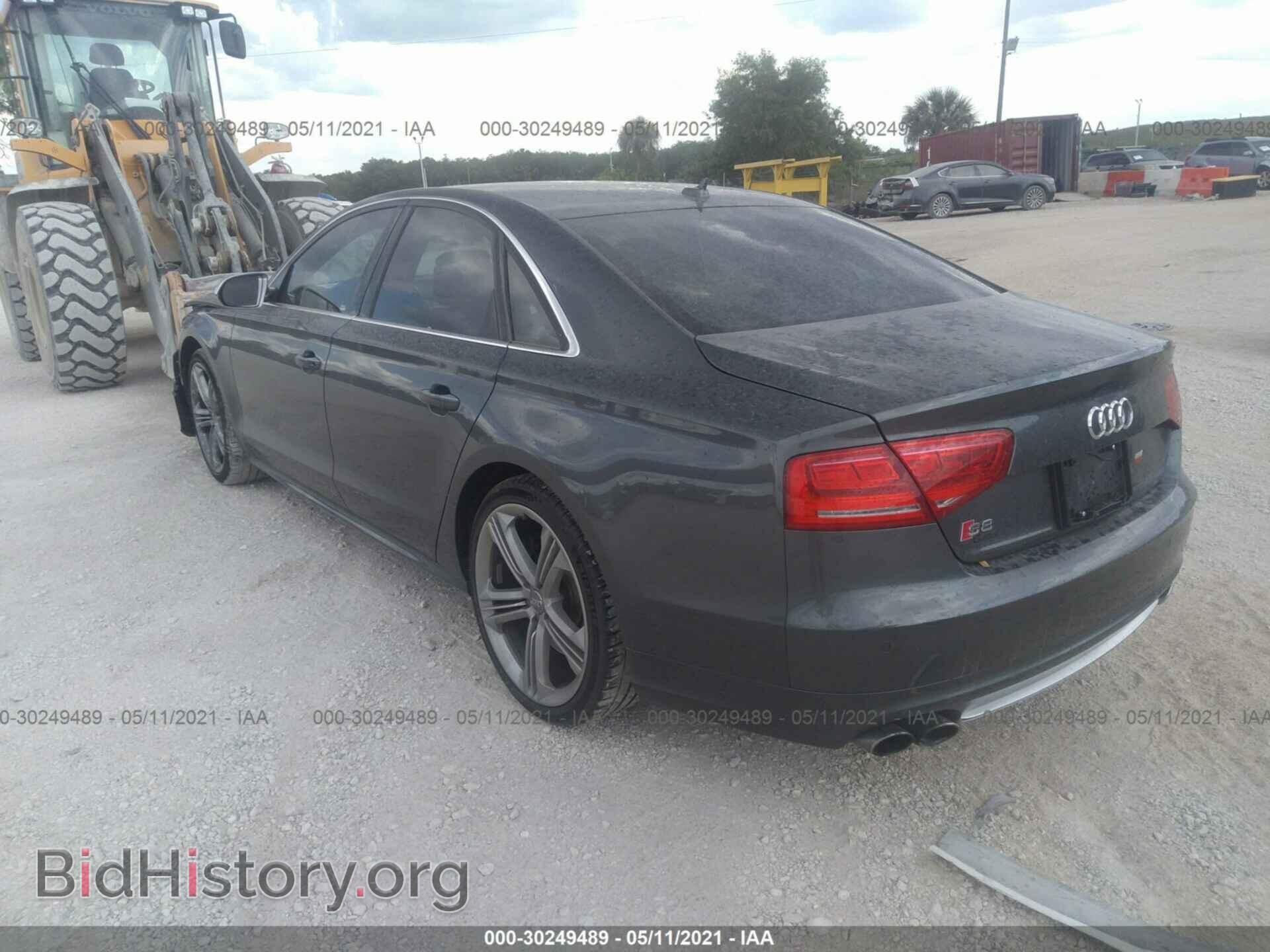 2013 AUDI S8 - VIN: WAUD2AFD3DN026304 - Фото 3